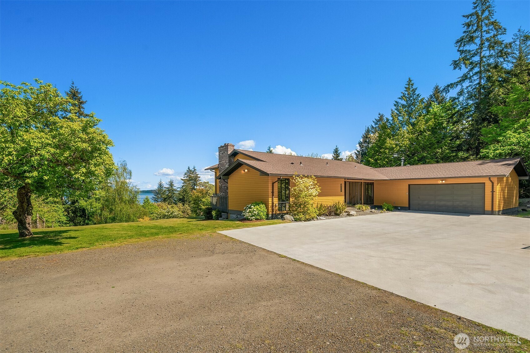 Property Photo: 23322 63rd Avenue SW WA 98070