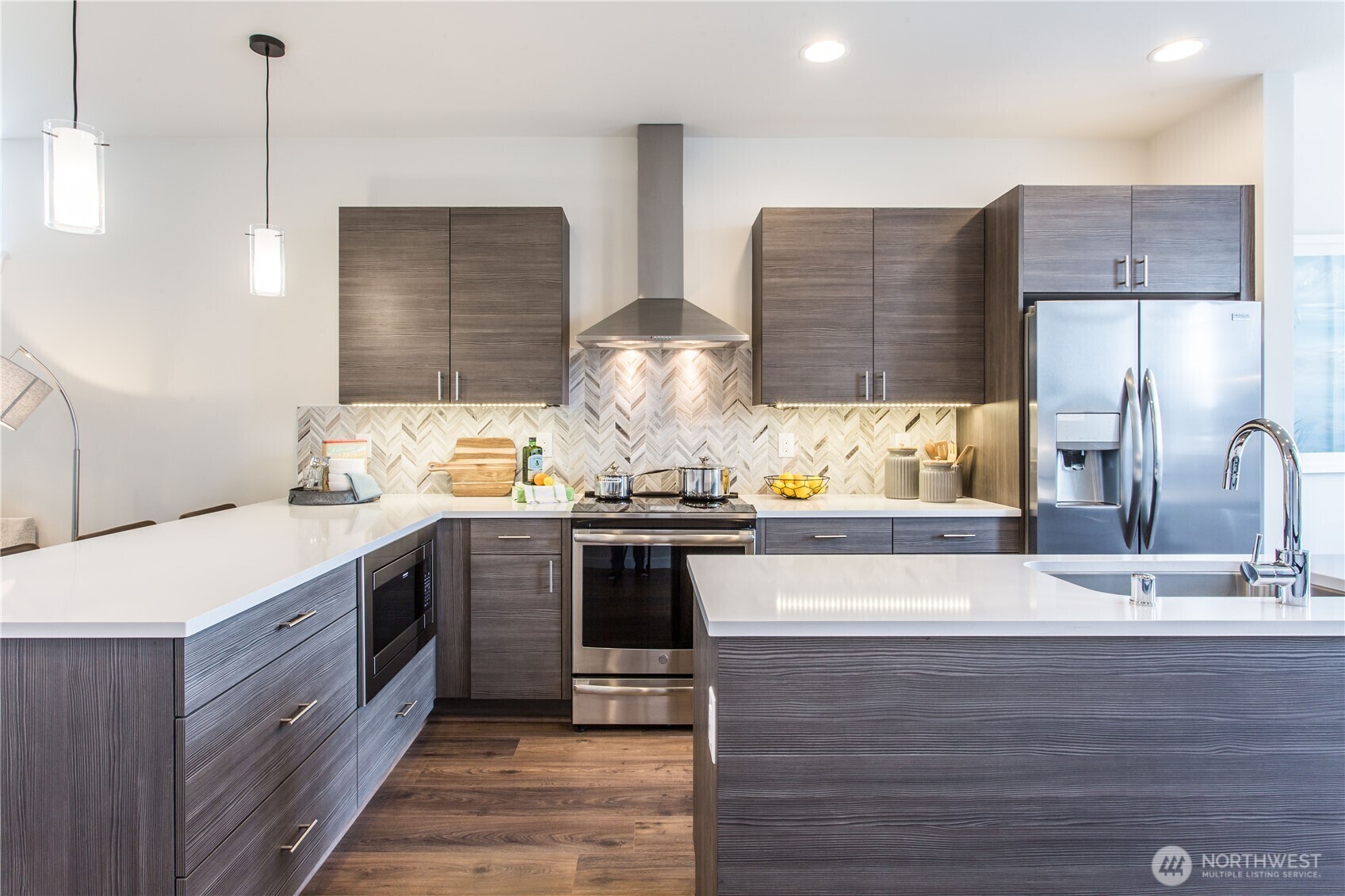Property Photo: 9229 B 16th Avenue SW WA 98106