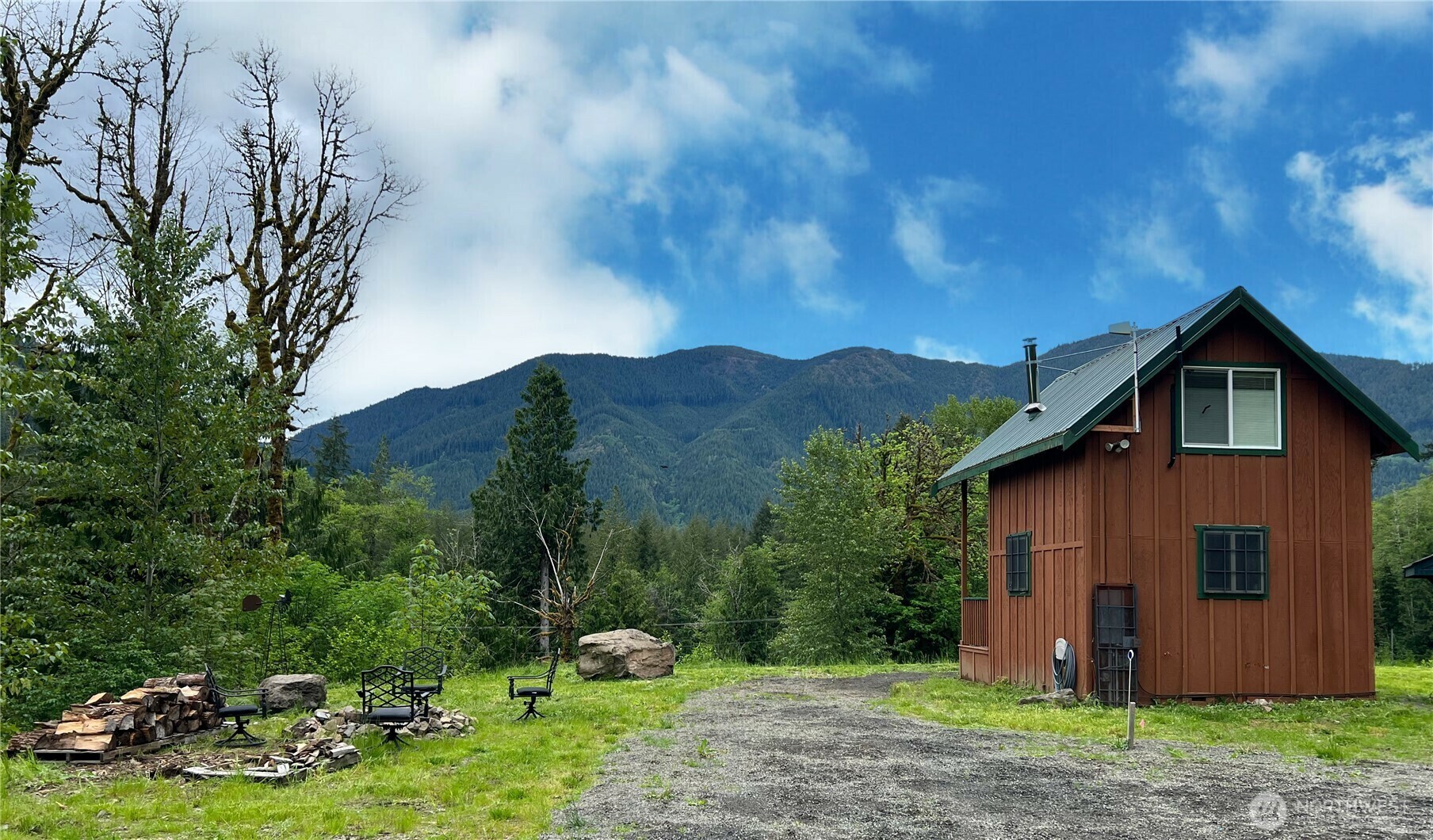 Property Photo: 5646 State Route 508 WA 98356
