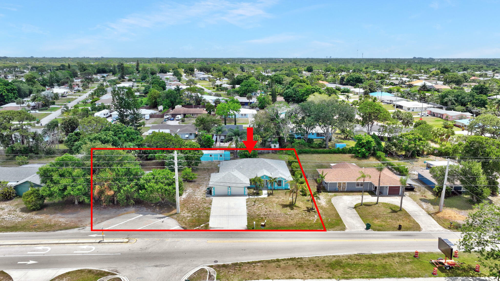 Property Photo: 189 SE Floresta Drive FL 34983
