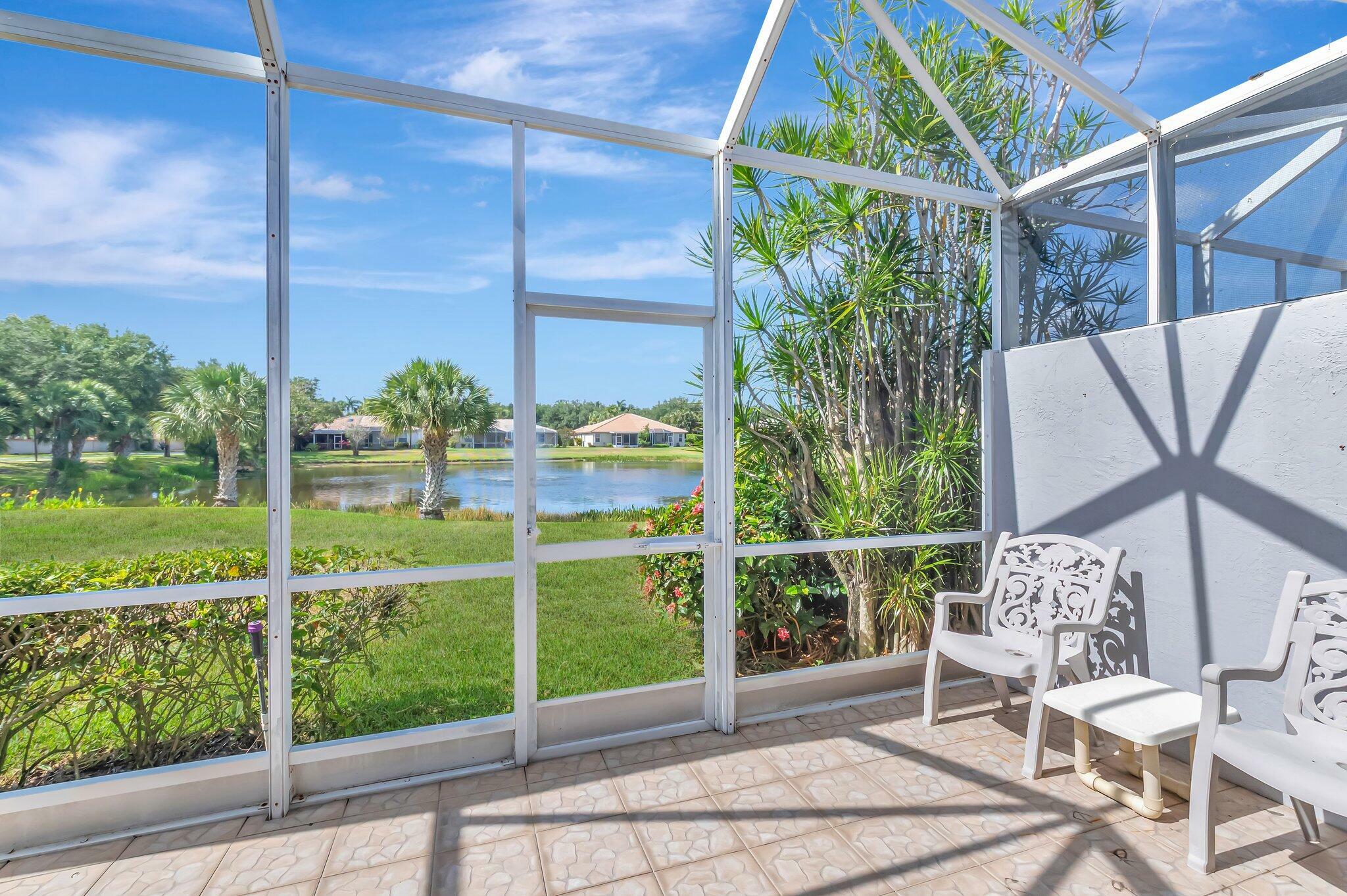 Property Photo: 9564 Crescent View Drive N FL 33437