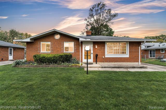 Property Photo: 6725 N Wildwood Street MI 48185