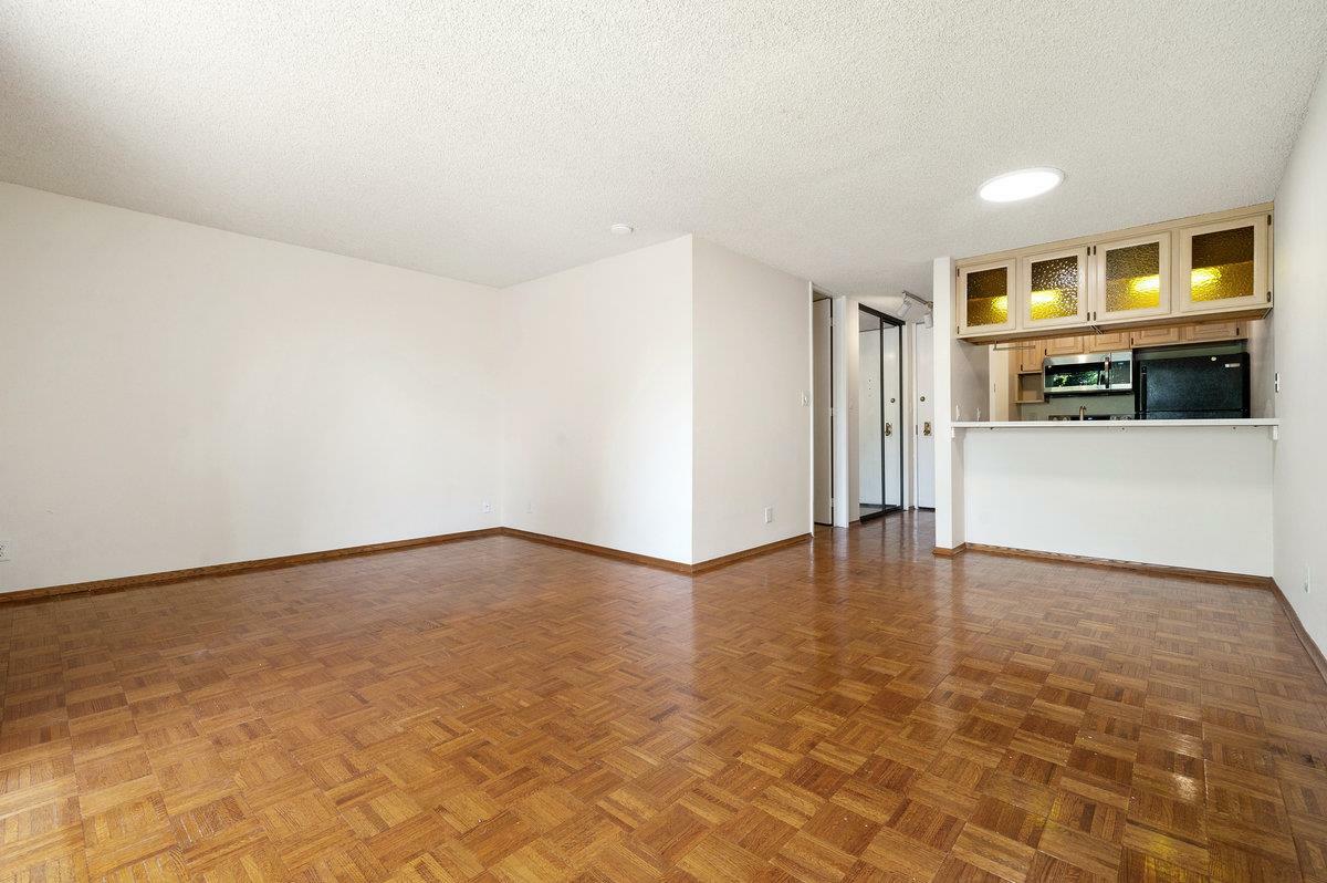 Property Photo: 1313 Shelter Creek Lane 313 CA 94066