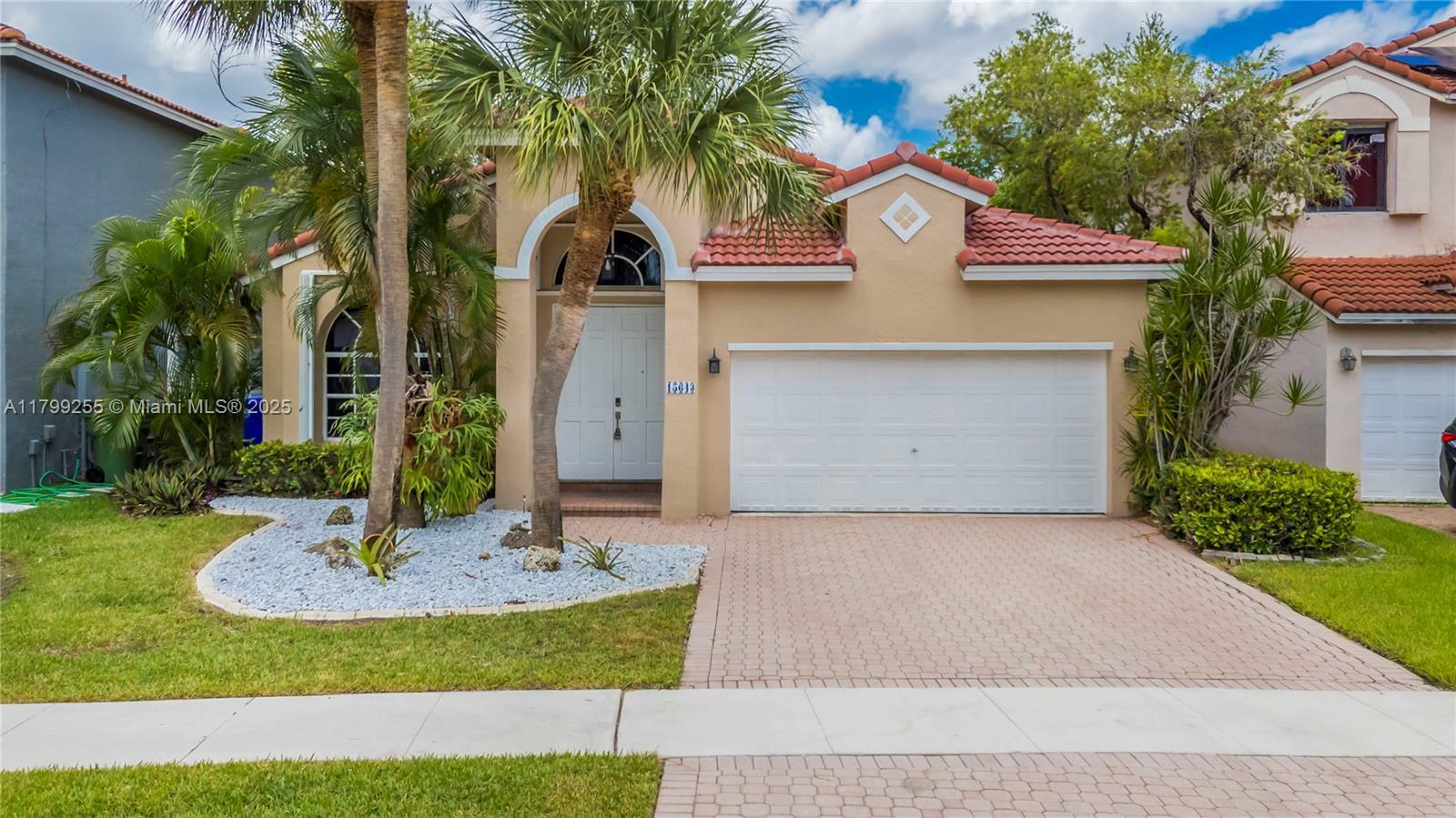Property Photo: 15643 SW 16 Street FL 33027