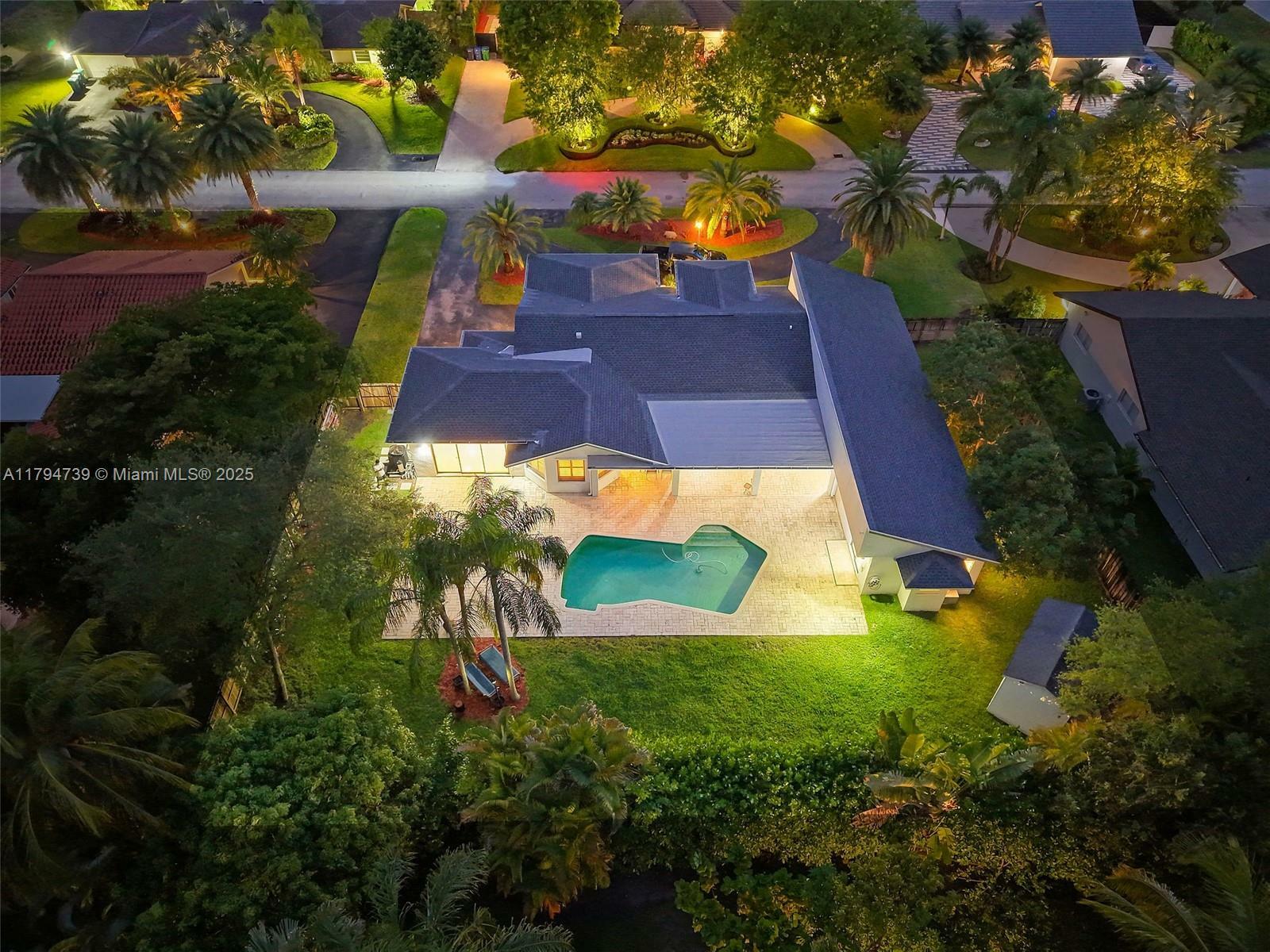 Property Photo: 13625 SW 104th Ct FL 33176