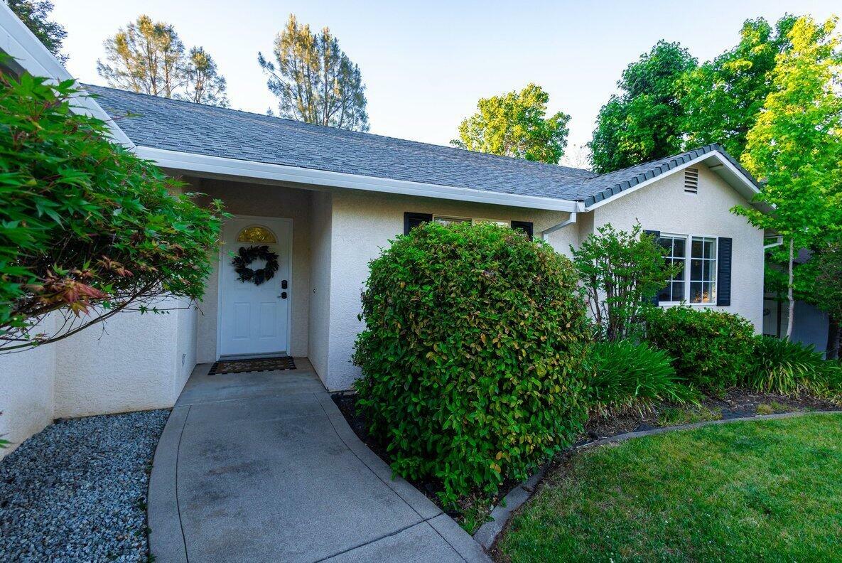 Property Photo: 2268 Wicklow Street CA 96001