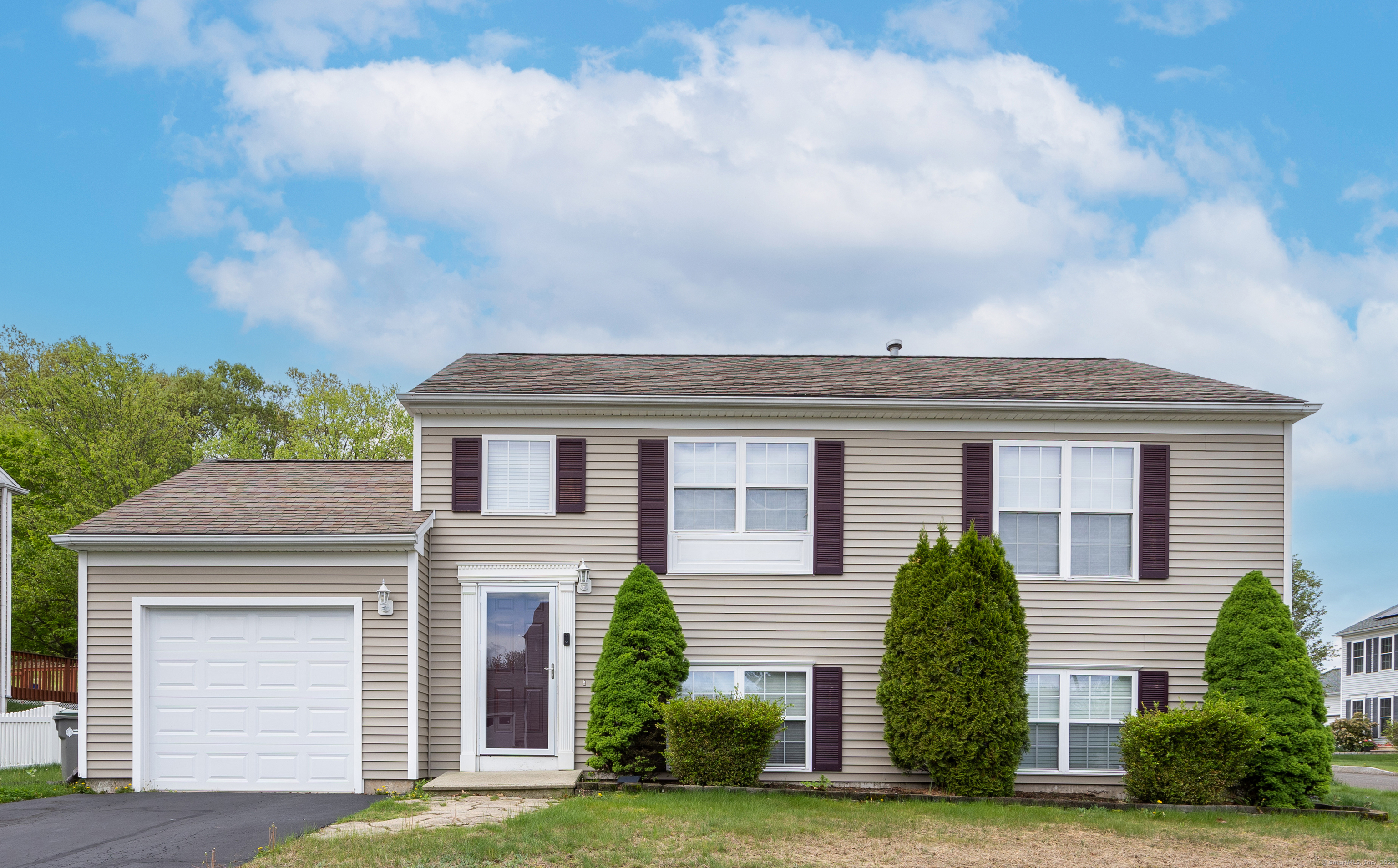 Property Photo: 6 Wilson Way CT 06040