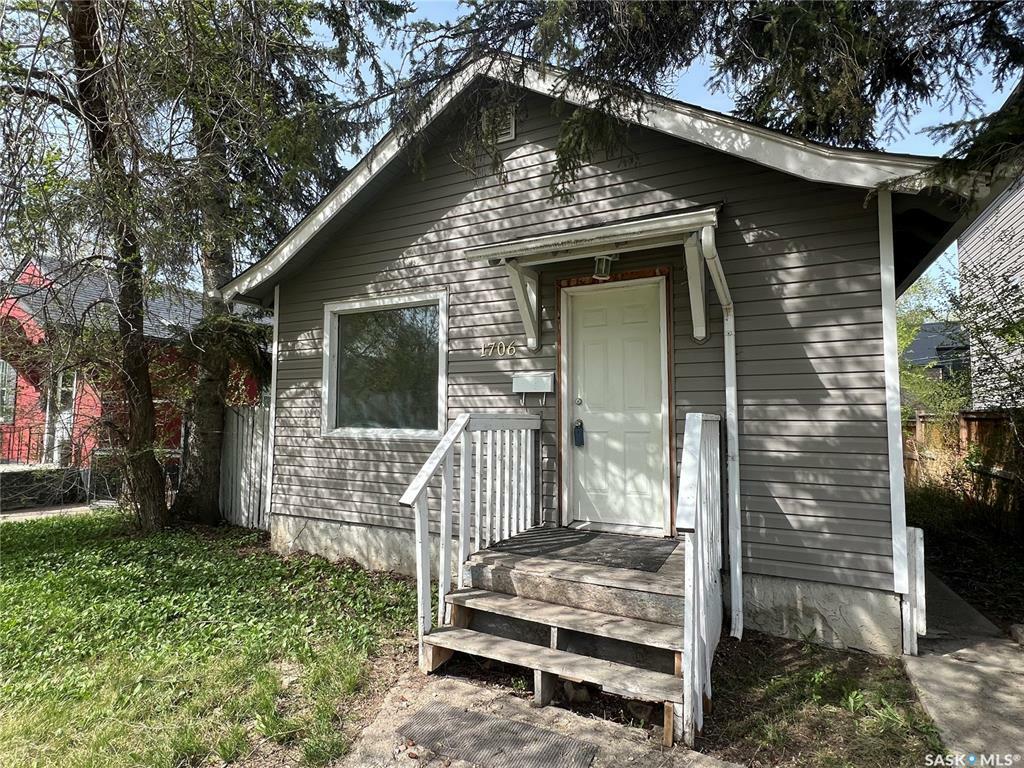 Photo de la propriété: 1706 Victoria Avenue SK S7H 1Z7