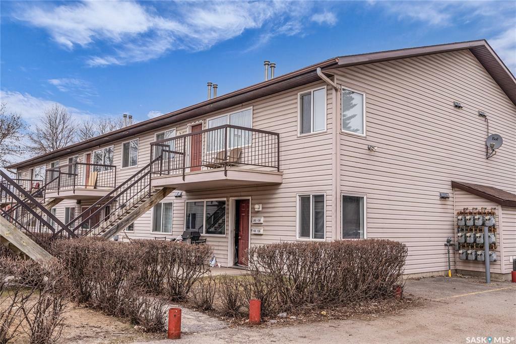 Photo de la propriété: 130 C Avenue N SK S7M 0R3