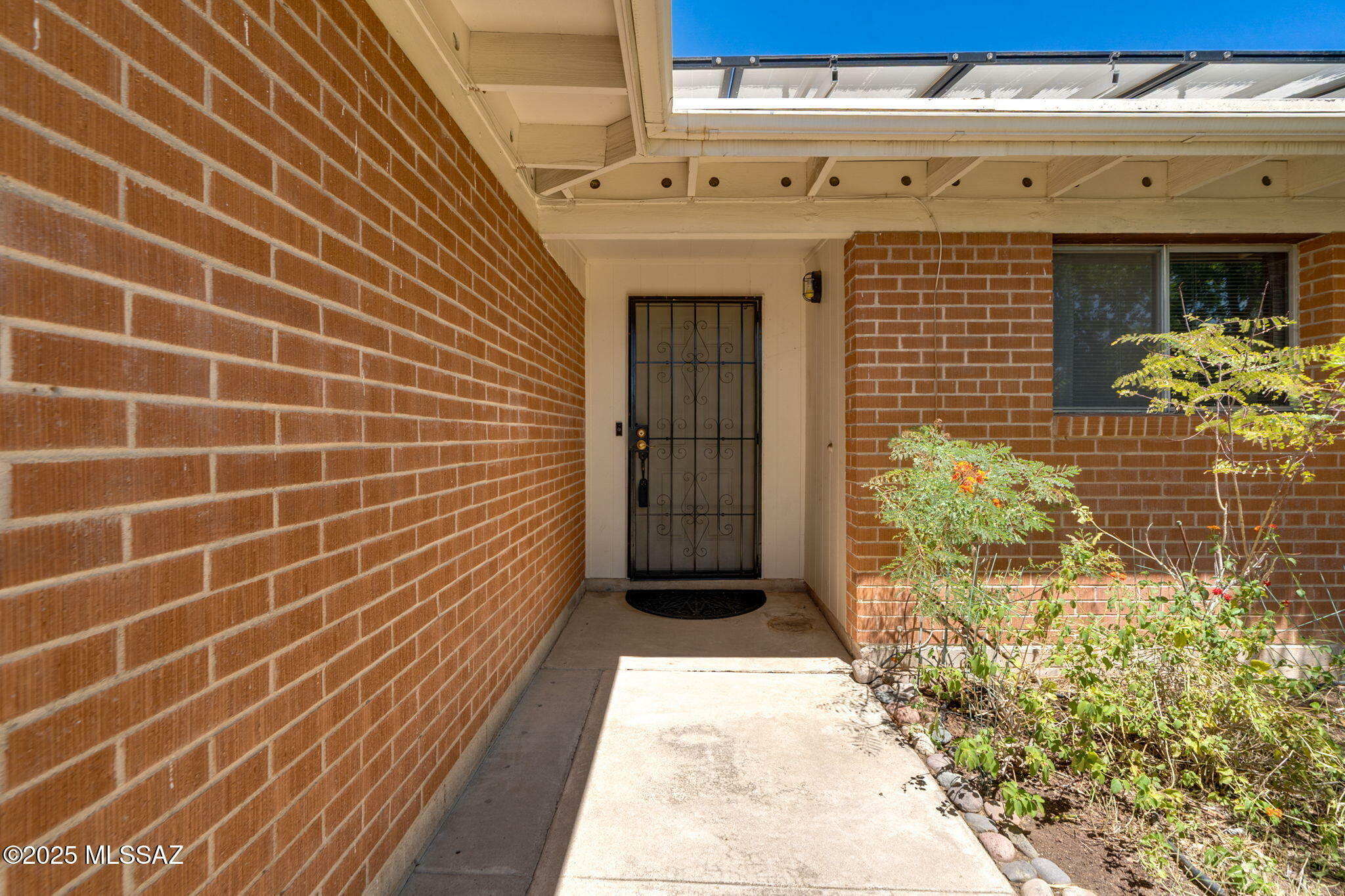 Property Photo: 2 S Antietam Place AZ 85710