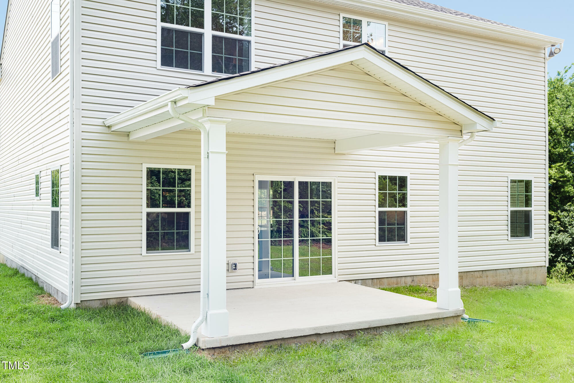 Property Photo: 1012 Country Pasture Cove NC 27591