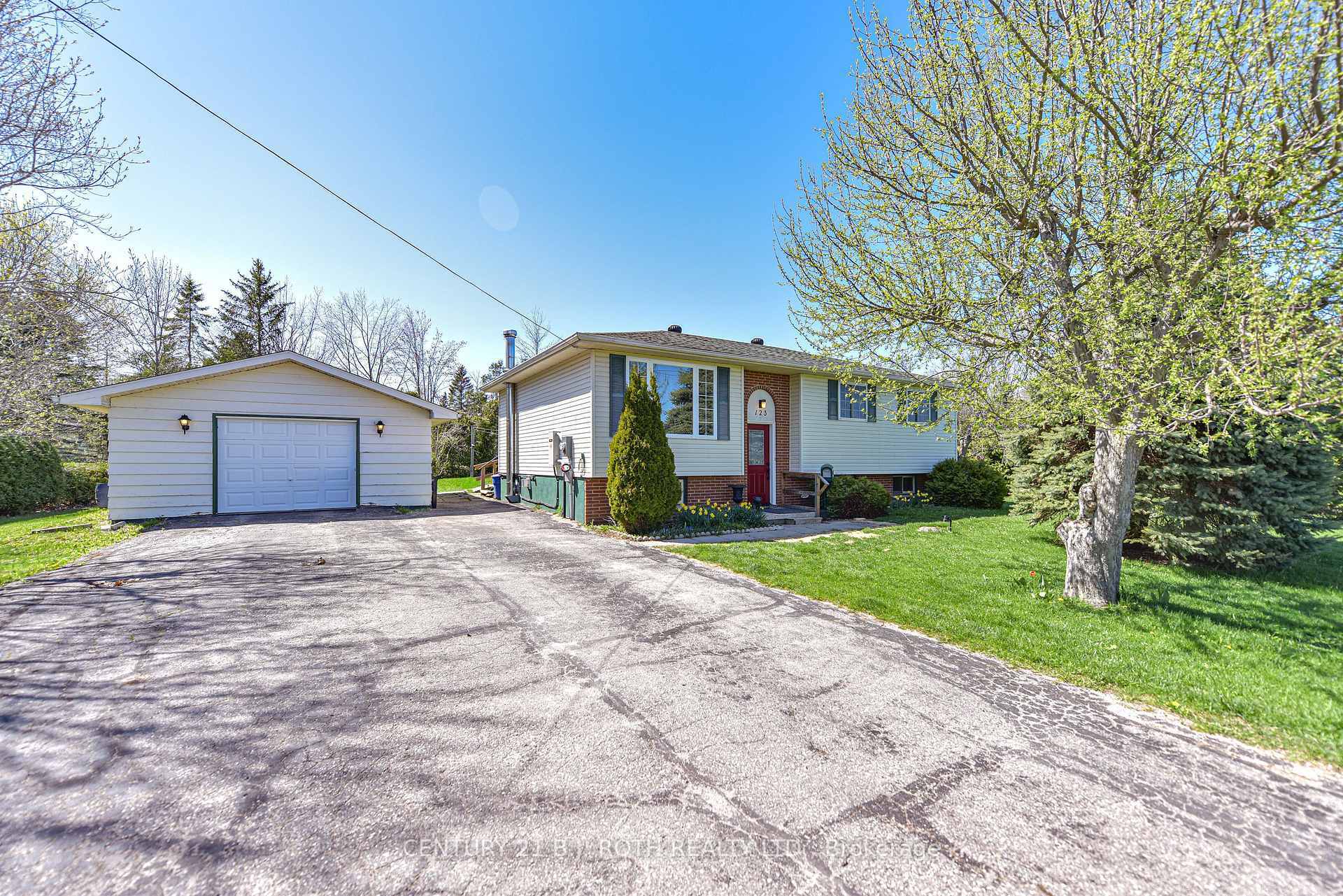 123 Wellington Street  Ramara ON L3V 3C3 photo