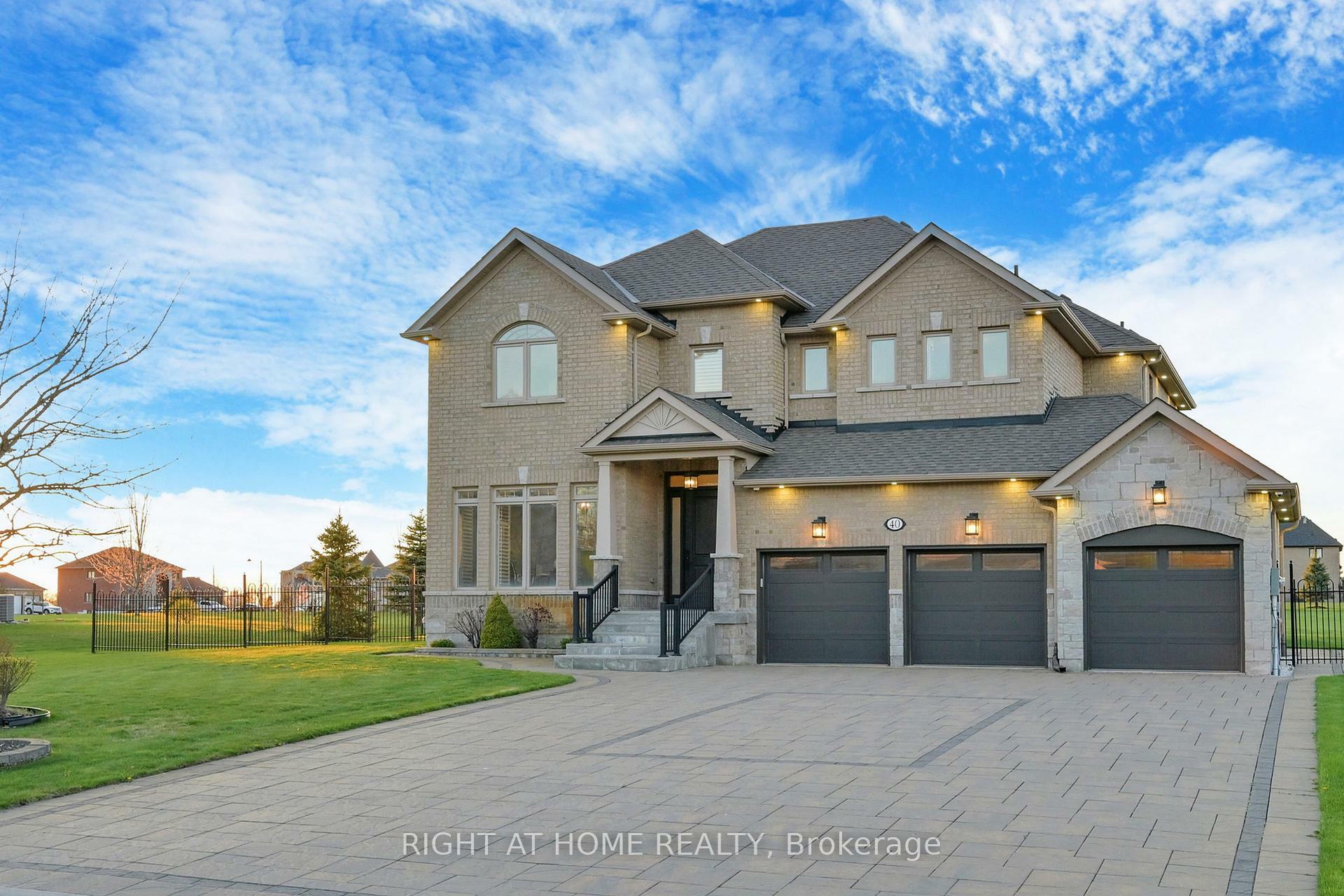 Property Photo: 40 Stonesthrow Crescent ON L0C 1A0