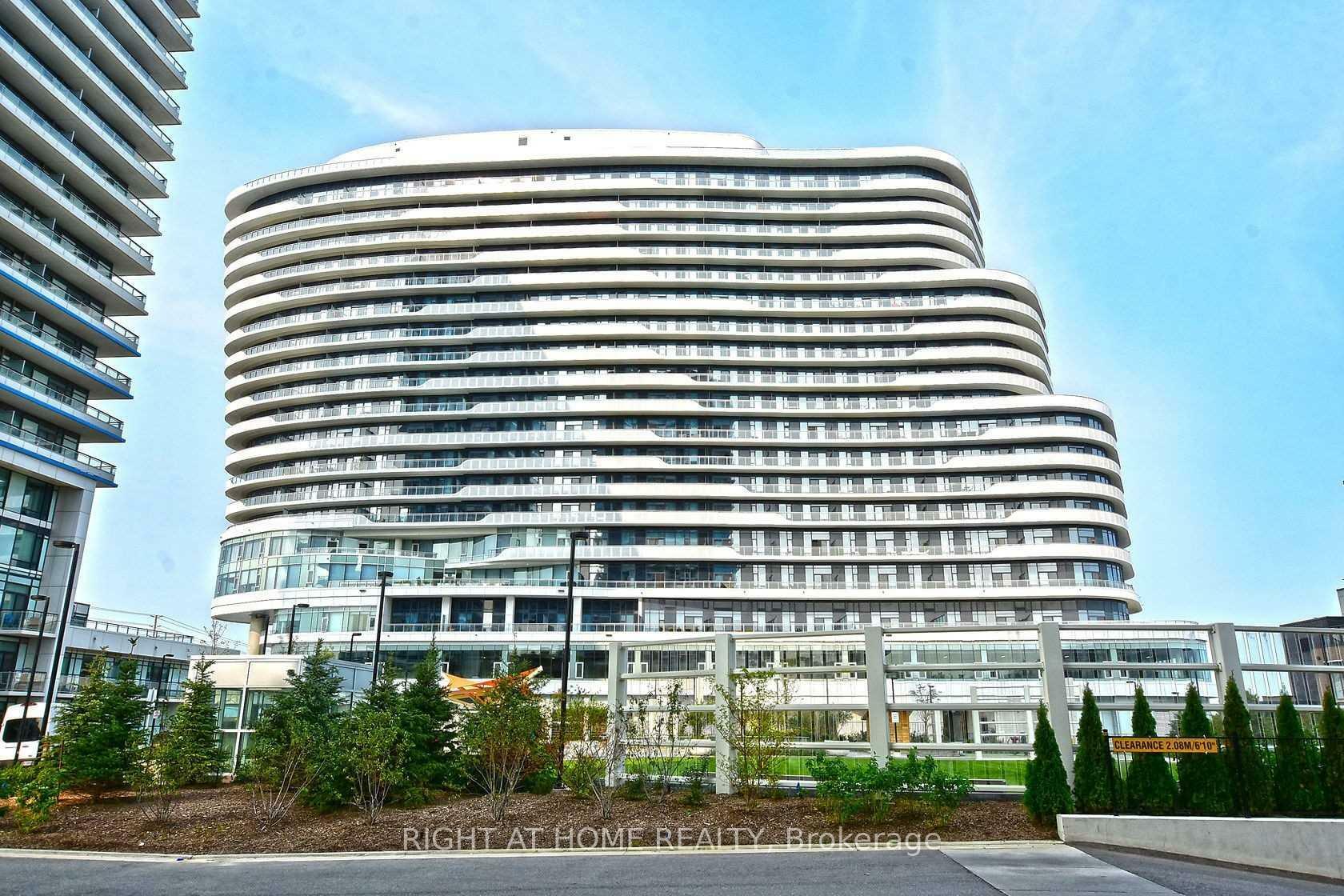 Property Photo: 2520 Eglinton Avenue W 1817 ON L5M 0Y4