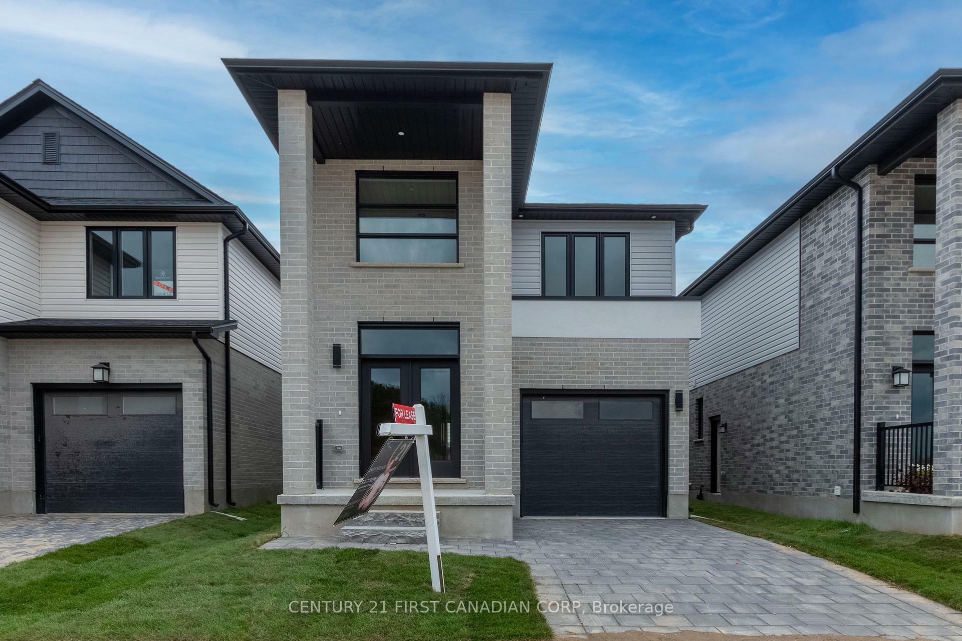 6453 Royal Magnolia Avenue W  London South ON N6P 0K2 photo