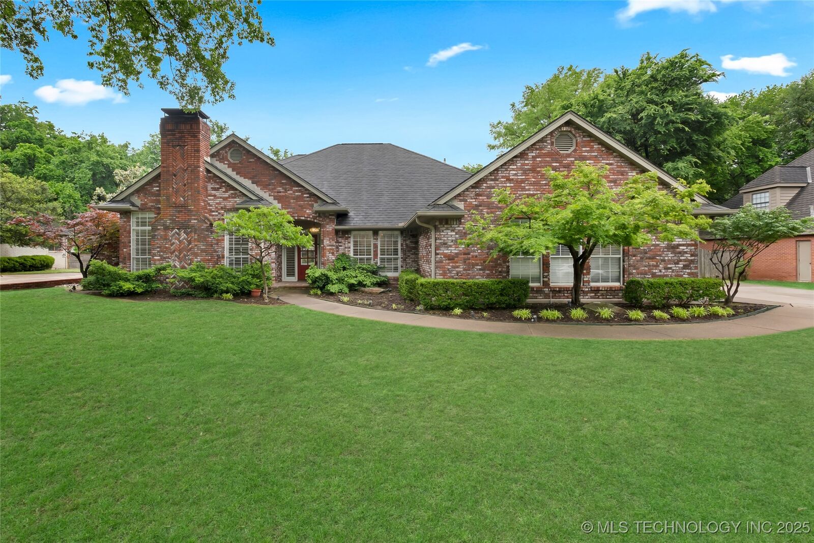 Property Photo:  4526 E 107th Street  OK 74137 