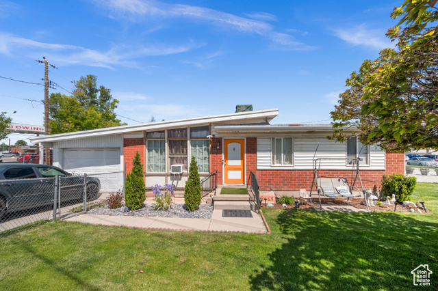 Property Photo: 2664 W 3100 S UT 84119