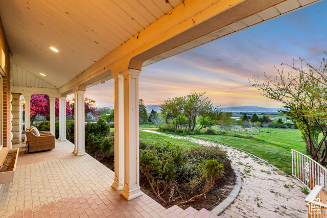 Property Photo: 542 E 10000 S UT 84653