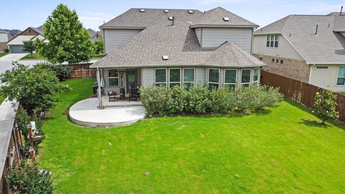 Property Photo: 7404 Leonardo Drive TX 78665
