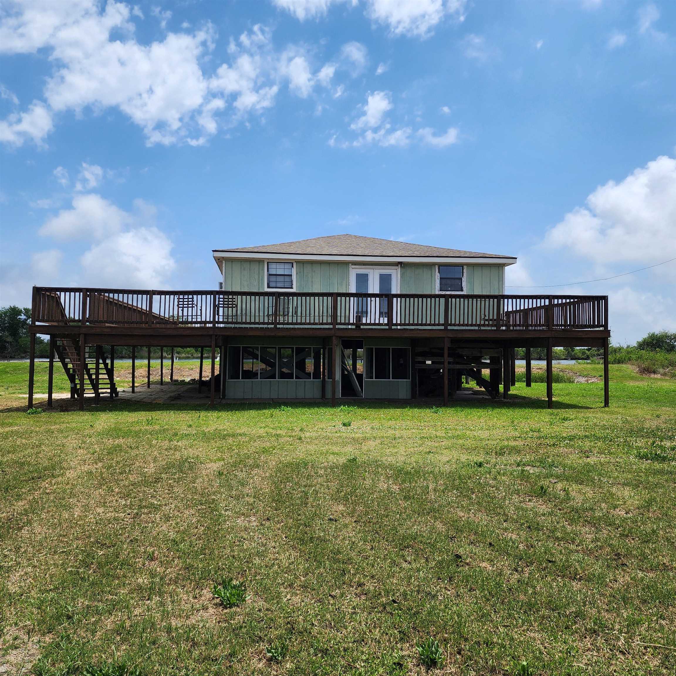 Property Photo: 6553 Hwy 56 LA 70344