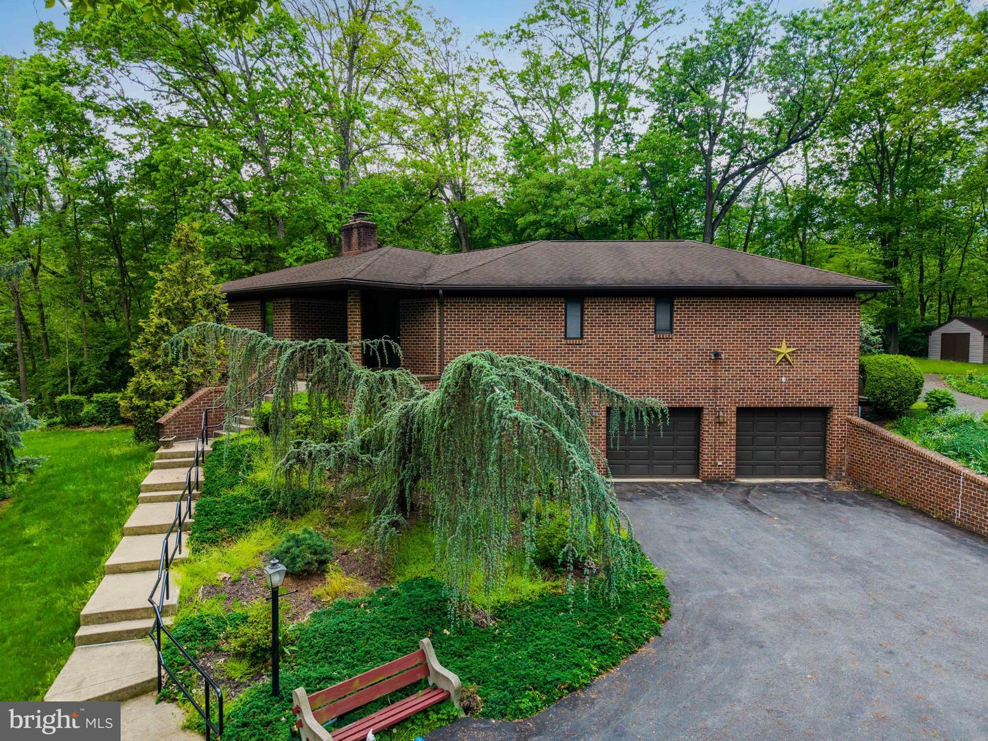Property Photo: 399 Barnstable Road PA 17015