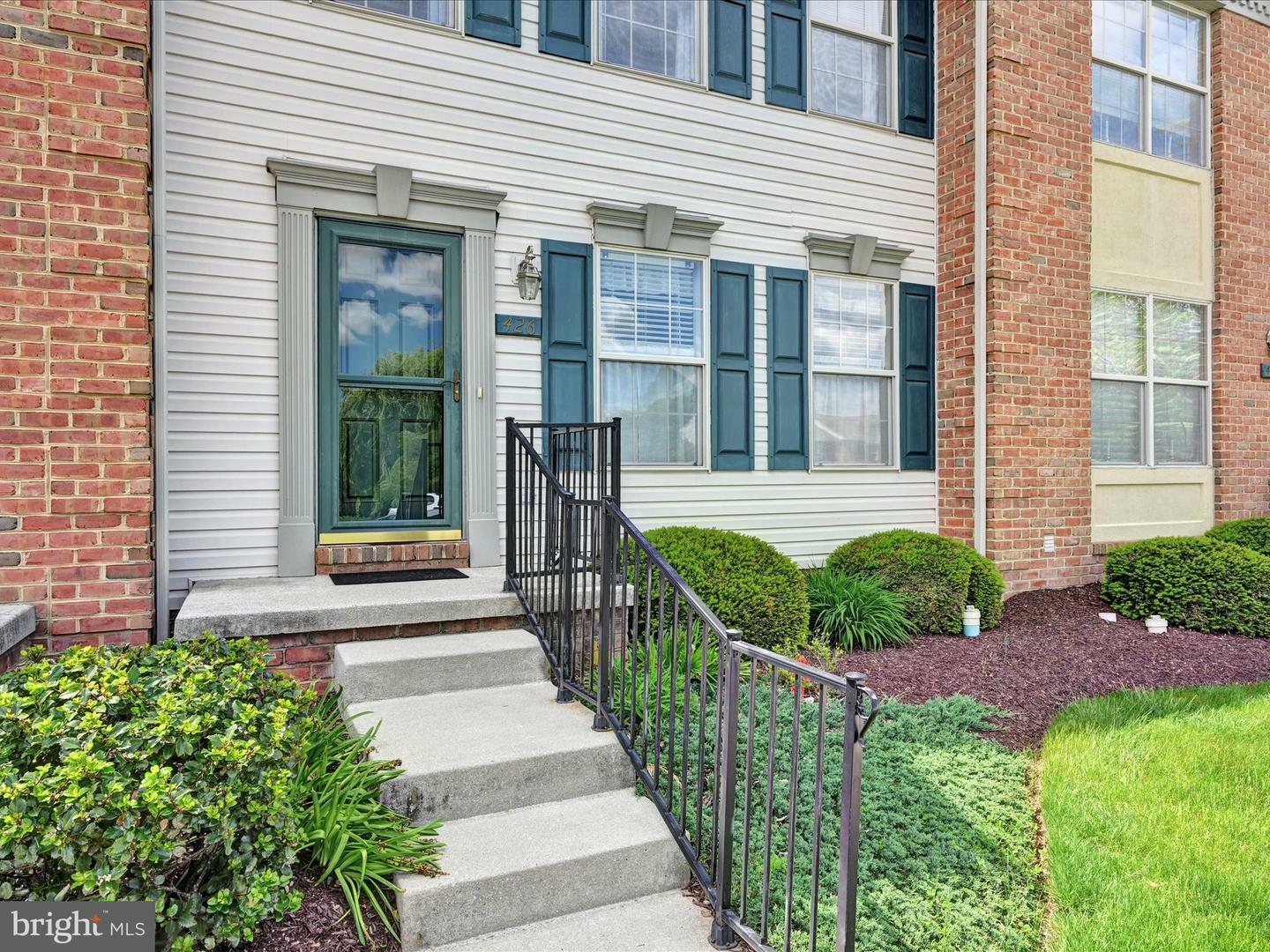 Property Photo: 426 Cobblestone Lane PA 17601