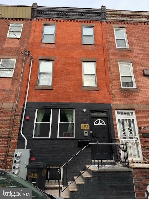 Property Photo: 2113 S 15th Street 3rd Floor PA 19145