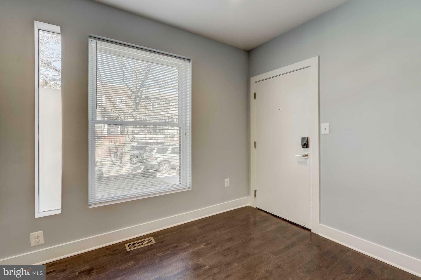 Property Photo: 1605 F Street NE 2 DC 20002
