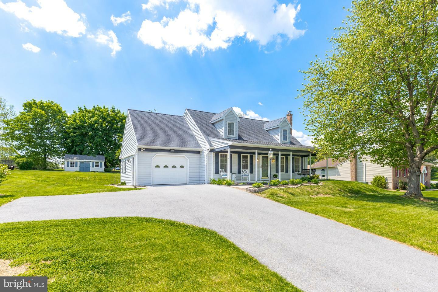 Property Photo: 462 Red Rose Drive PA 17545