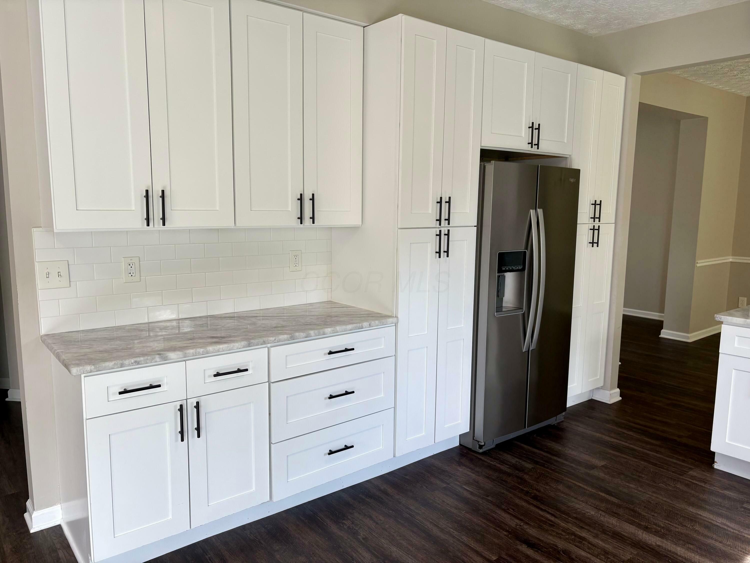 Property Photo:  952 Sorohan Street  OH 43068 