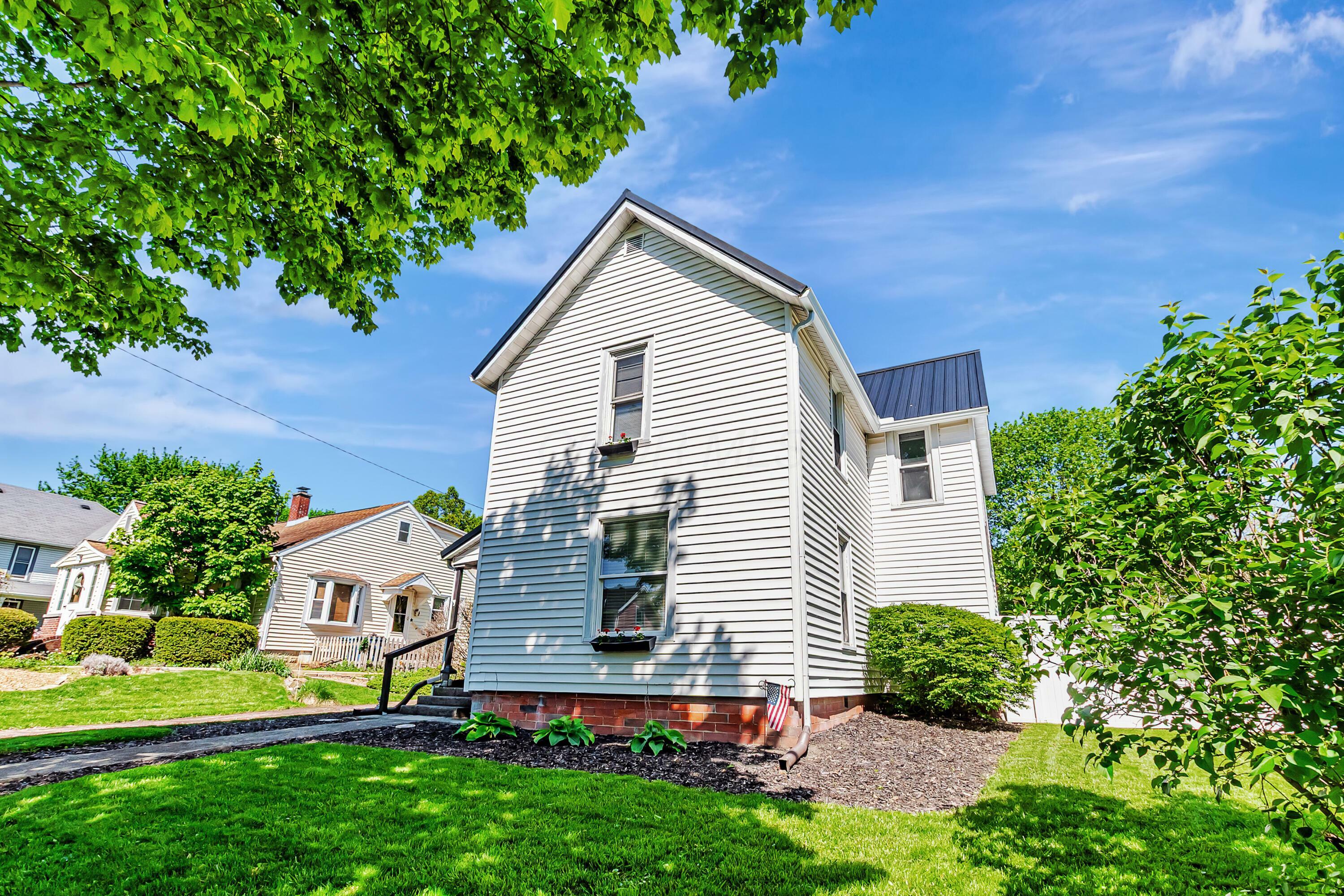 Property Photo: 76 Resch Street OH 43326