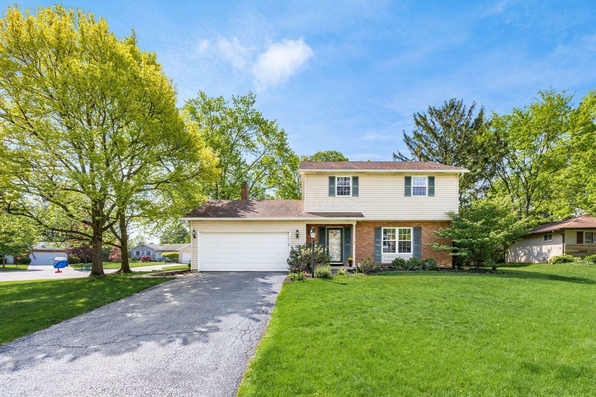 Property Photo: 1371 Reymond Road OH 43220