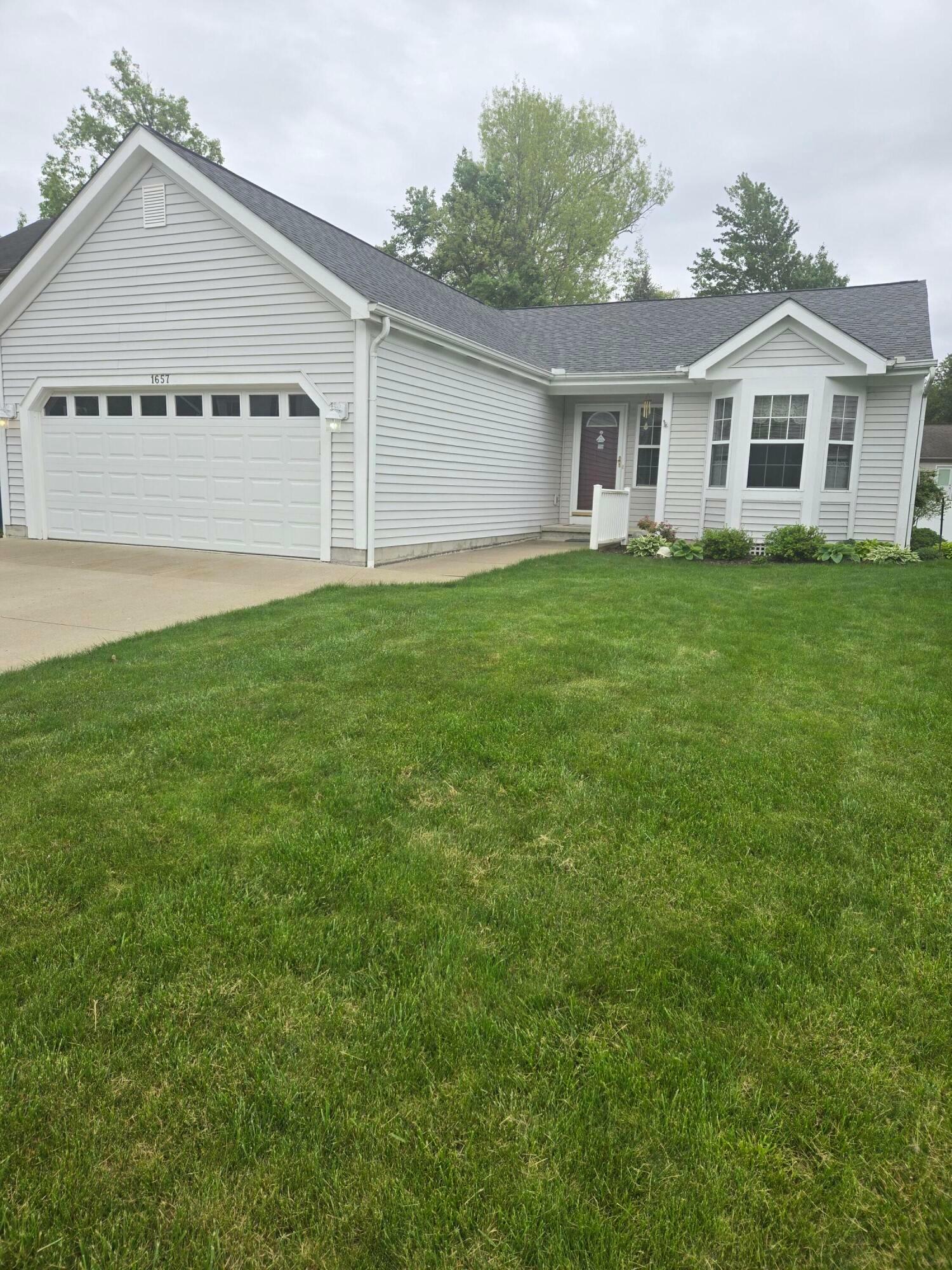 Property Photo: 1657 Meadowlark Lane OH 43040