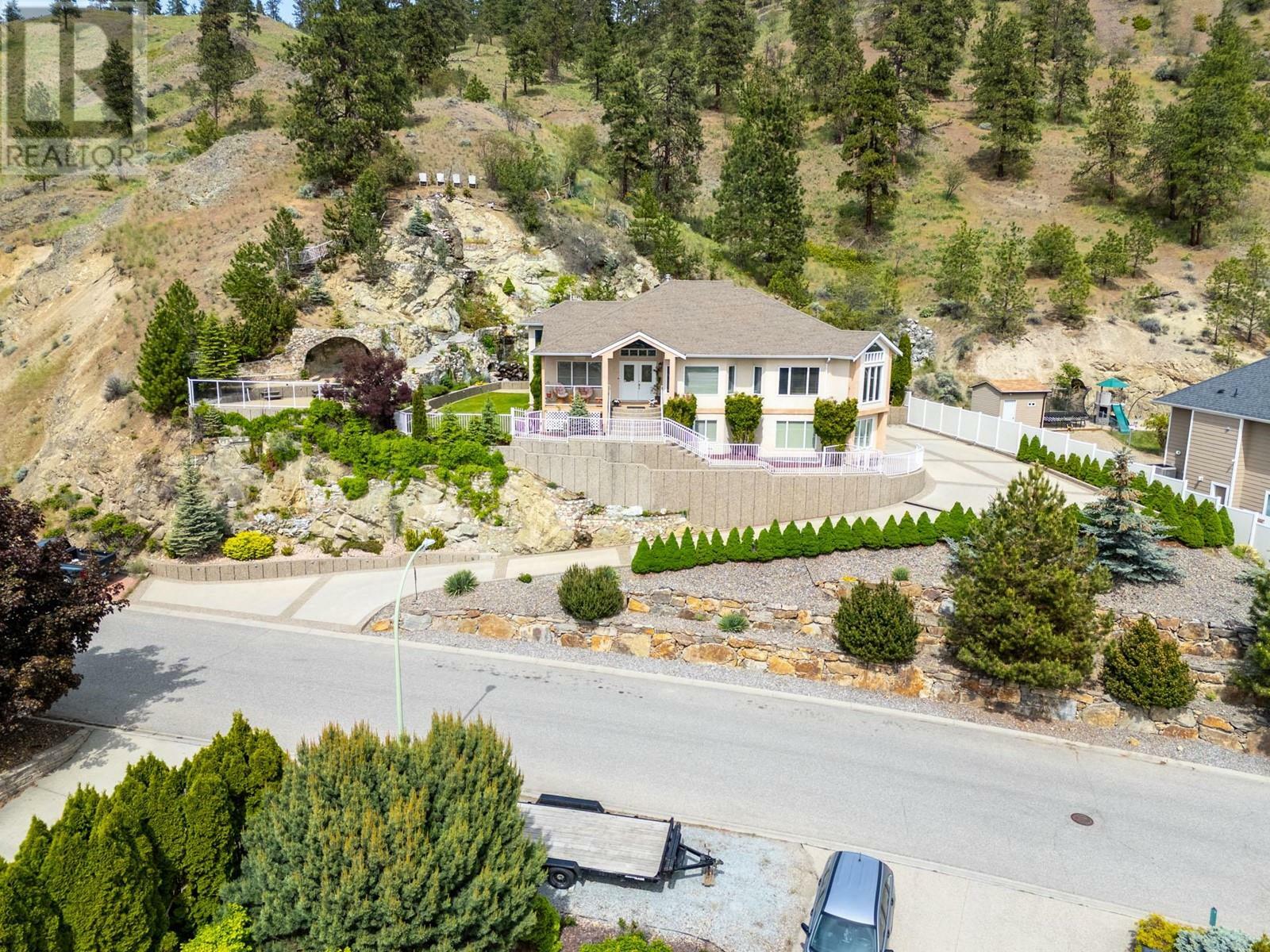705 Royal Pine Drive  Kelowna BC V1Y 9G2 photo