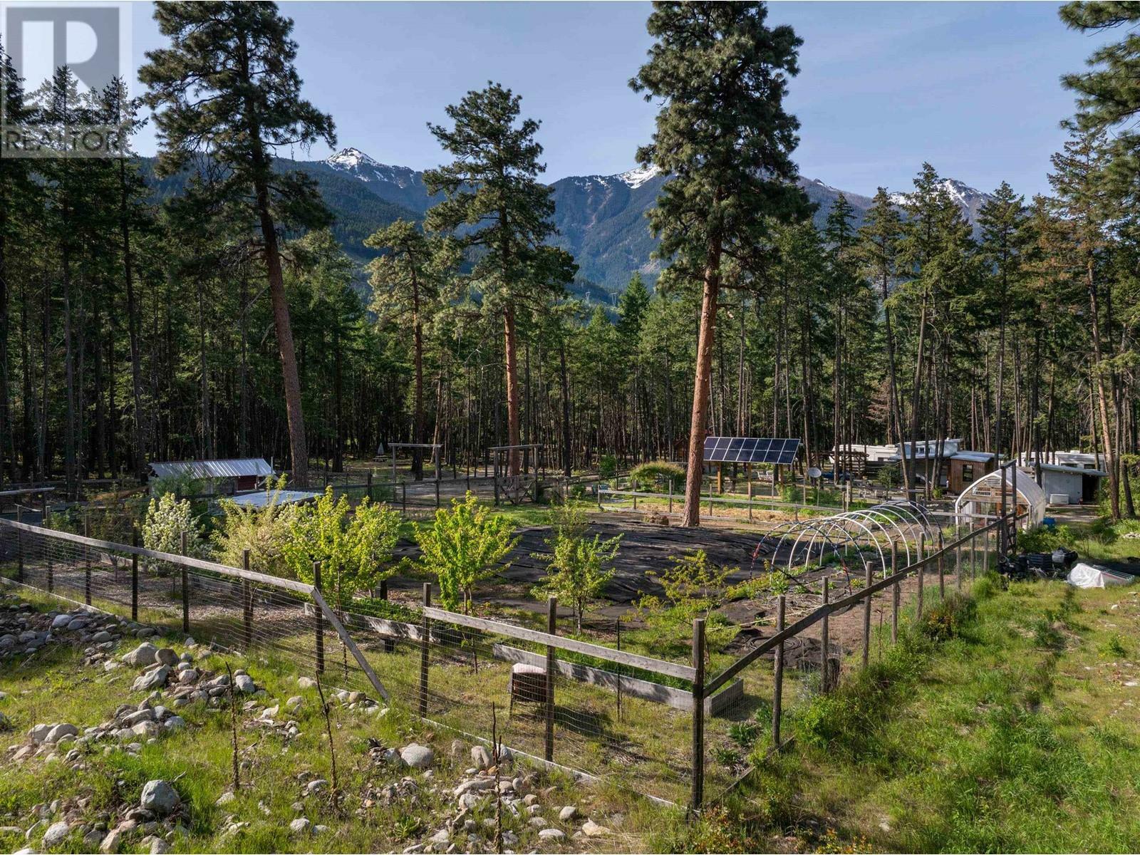 Photo de la propriété: 9866 Pemberton Portage Road 6 BC V0N 1L0