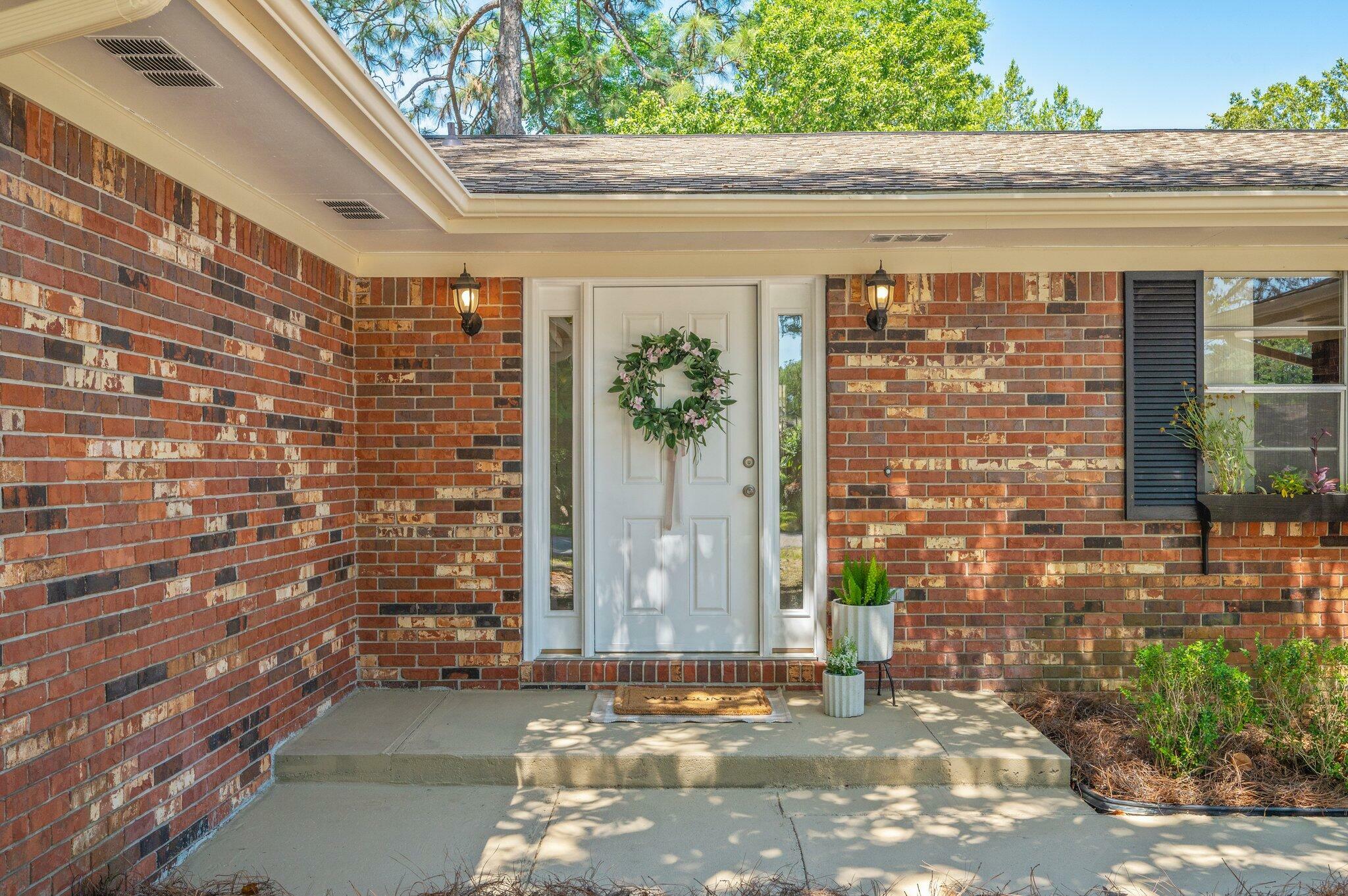 Property Photo: 37 James Drive FL 32579