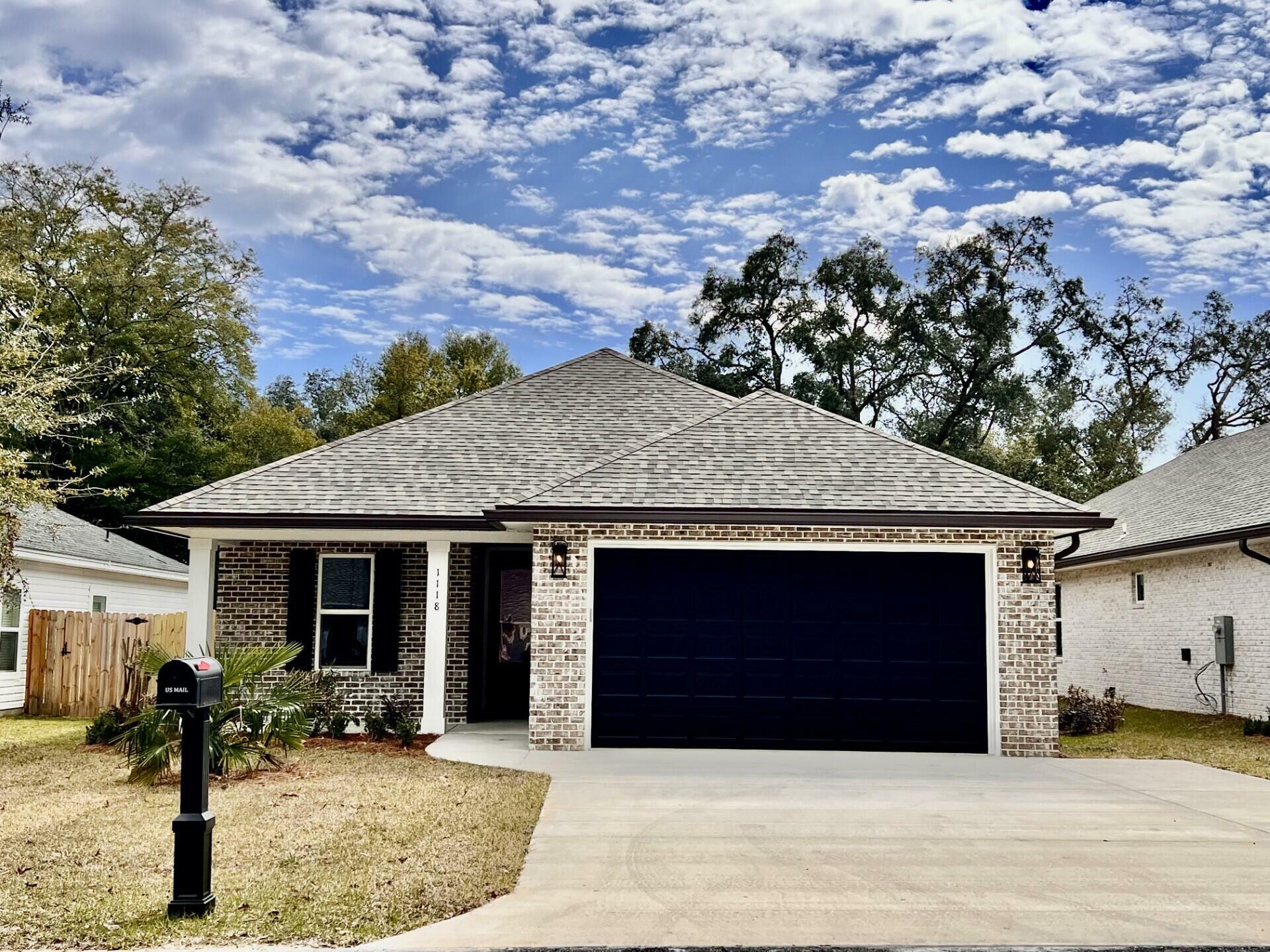 Property Photo: 1442 Cat Mar Road FL 32578