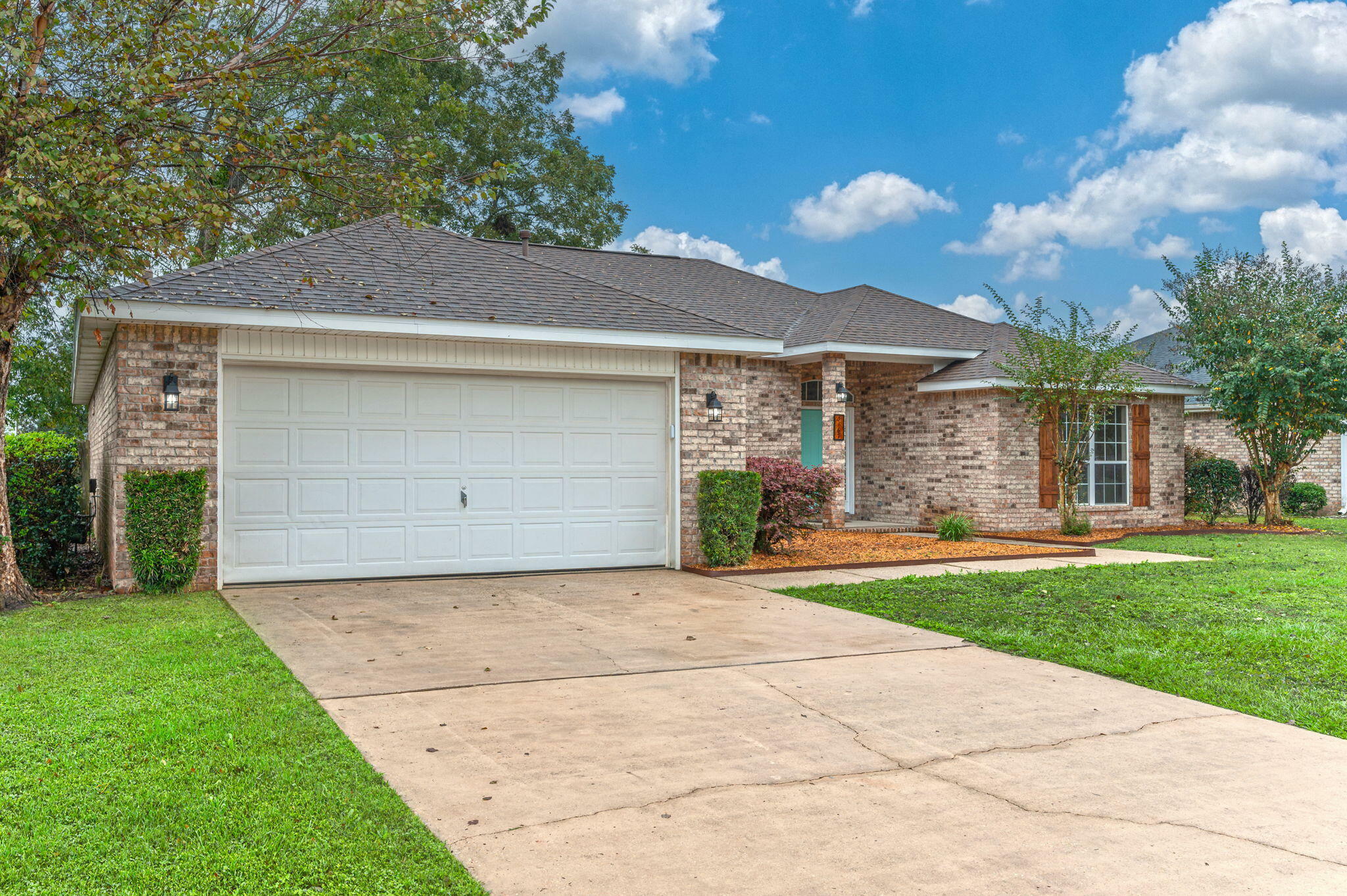 Property Photo: 3167 Border Creek Drive FL 32539