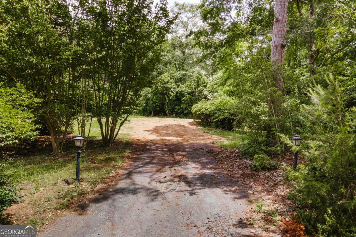Property Photo: 209 Plum Nelly Road GA 30606