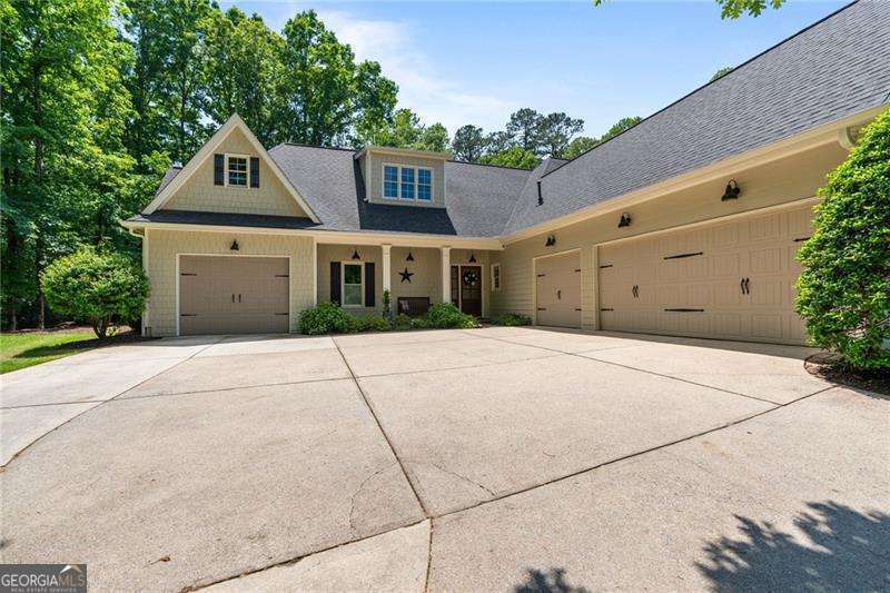 Property Photo: 410 Longwood Lane GA 30004