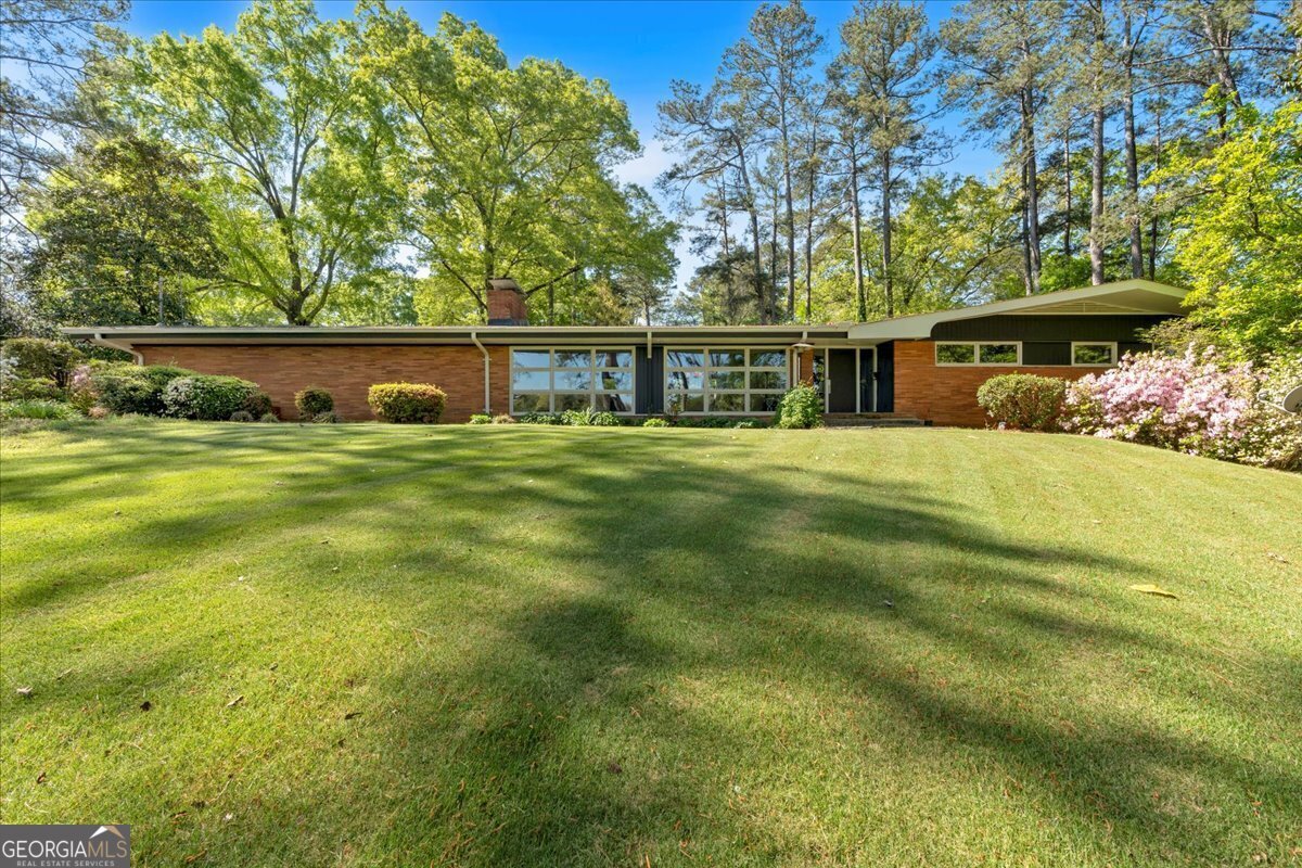 Property Photo:  403 Lakeside Drive  GA 30125 