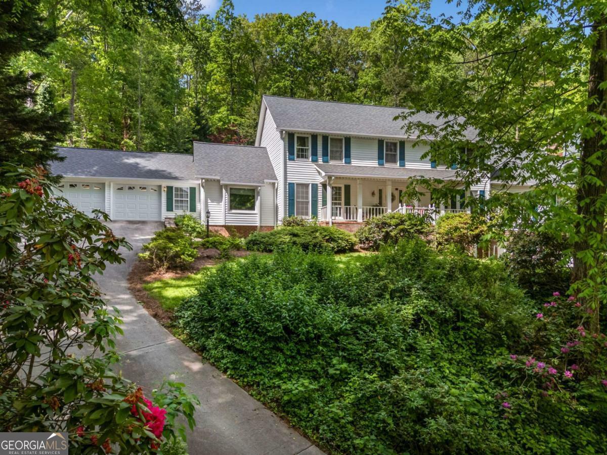 357 Breeze Hill Lane  Canton GA 30114 photo