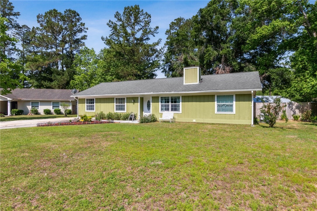 Property Photo: 114 Pineneedle Court GA 31548