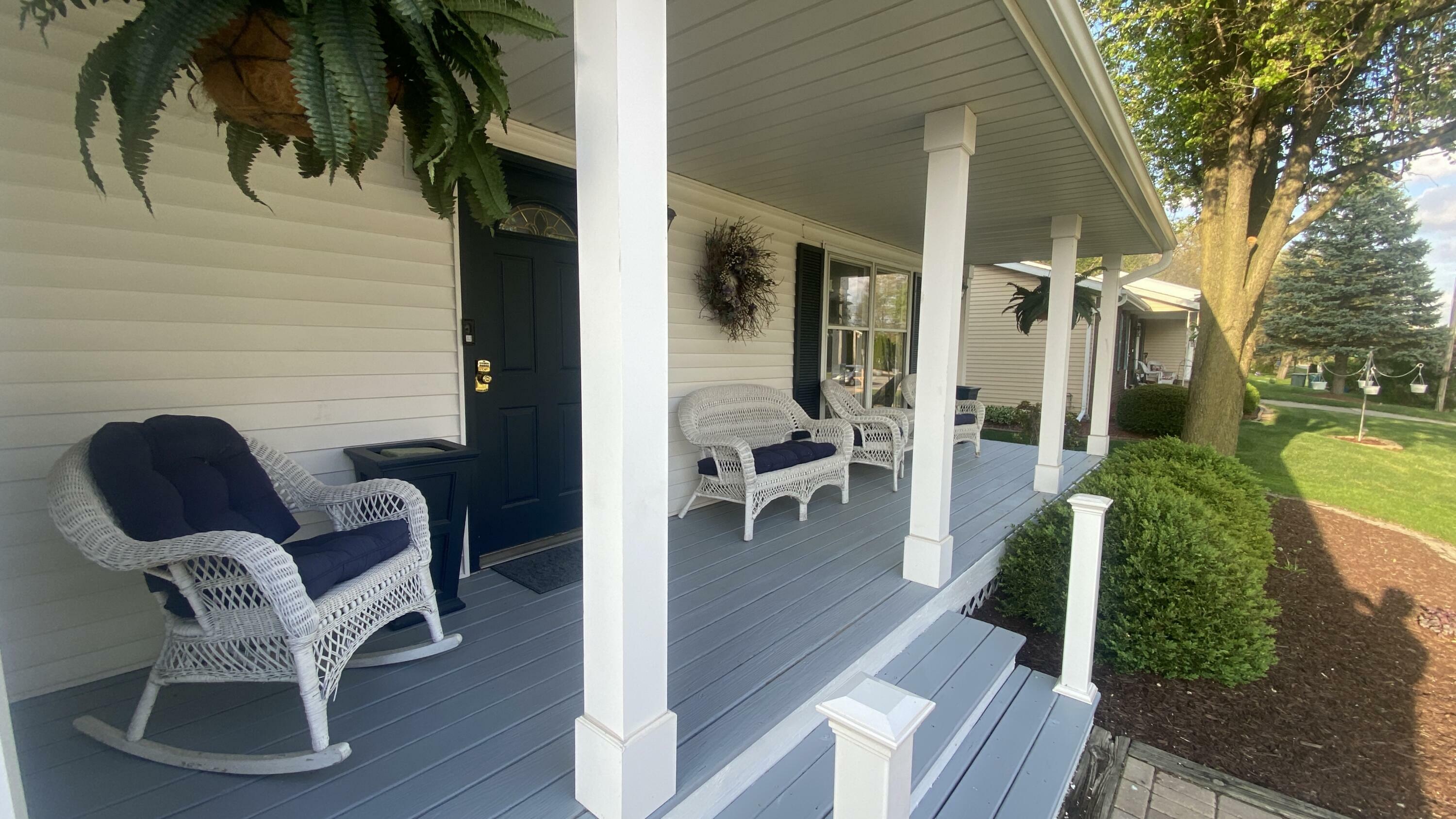 Property Photo: 2207 E Glendale Boulevard IN 46383