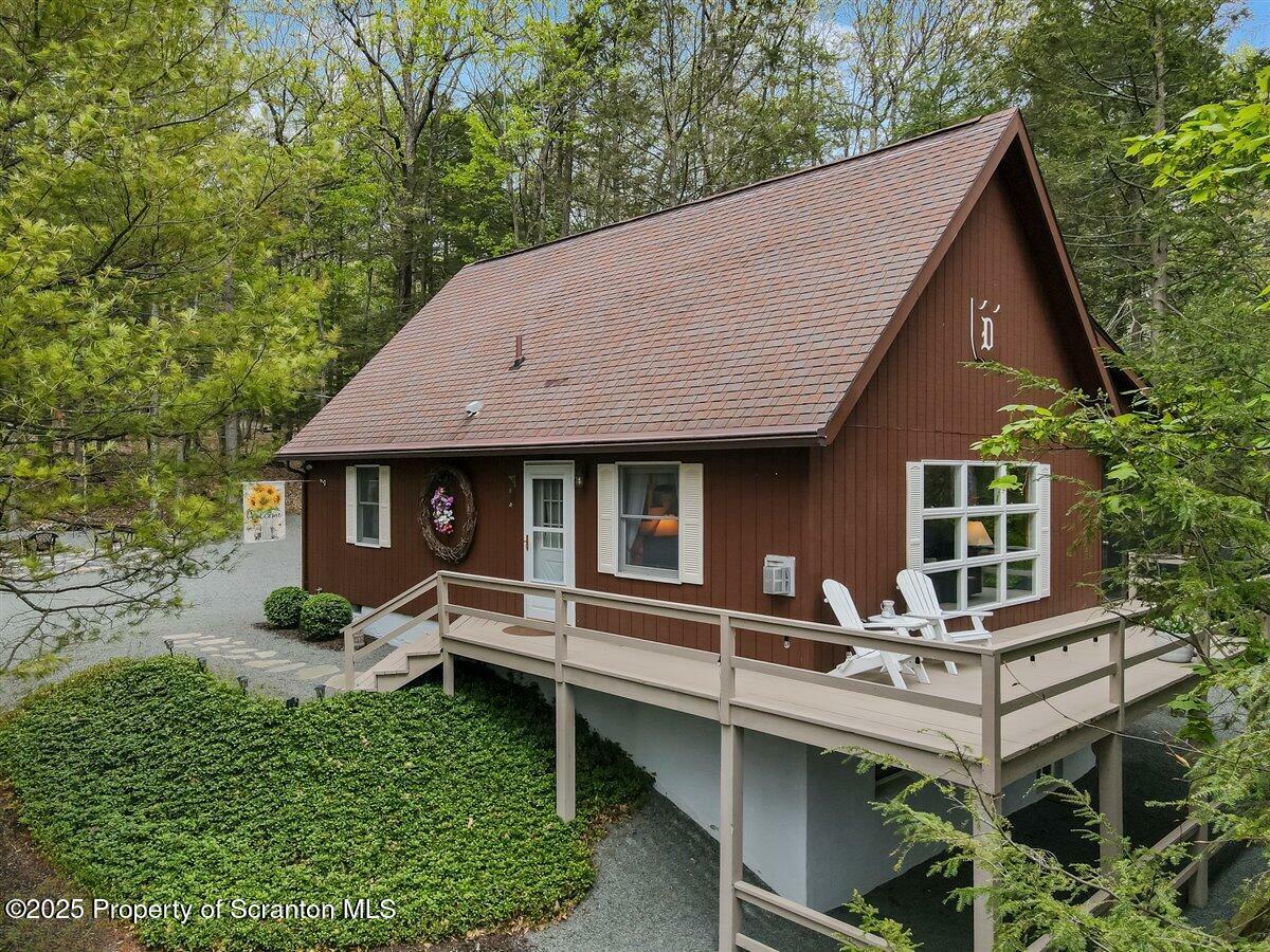 32 White Oak Drive  Lakeville PA 18438 photo