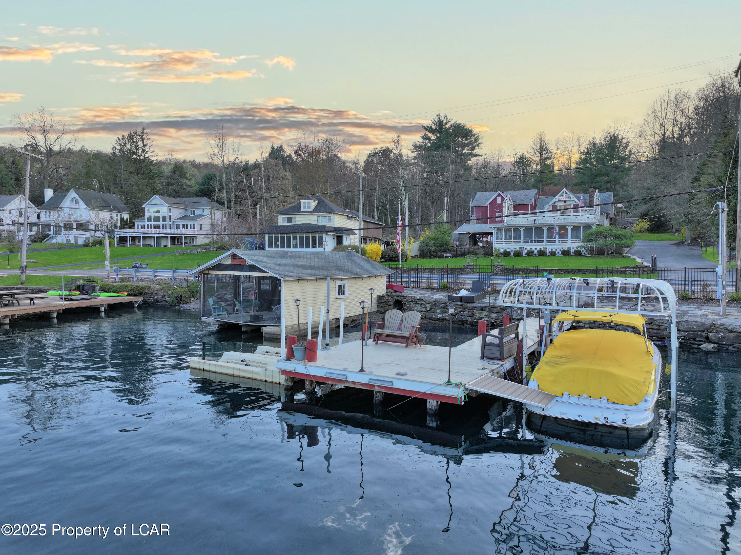 Property Photo: 2633 Lakeside Drive PA 18618