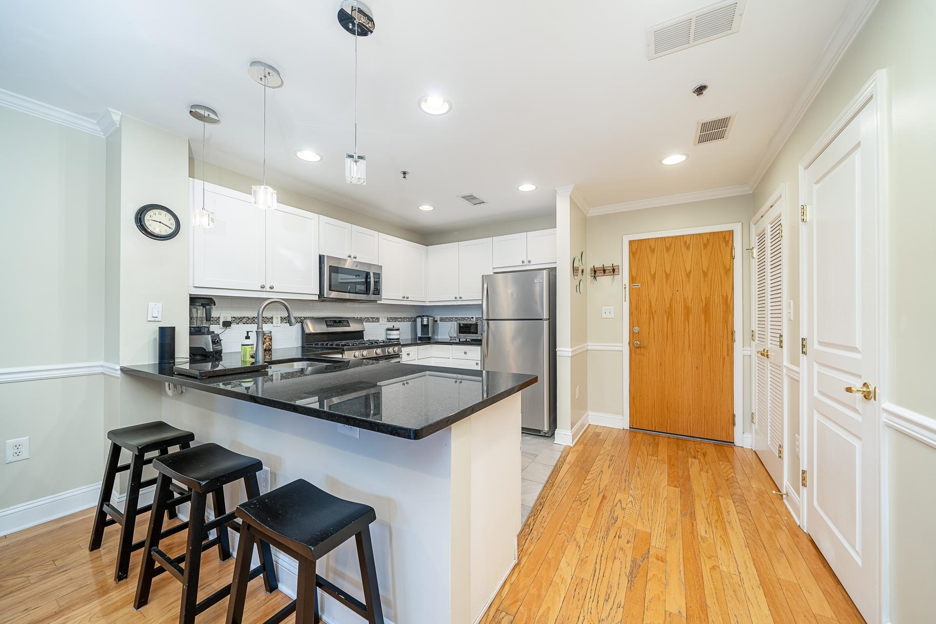 Property Photo: 812 Grand St 403 NJ 07030