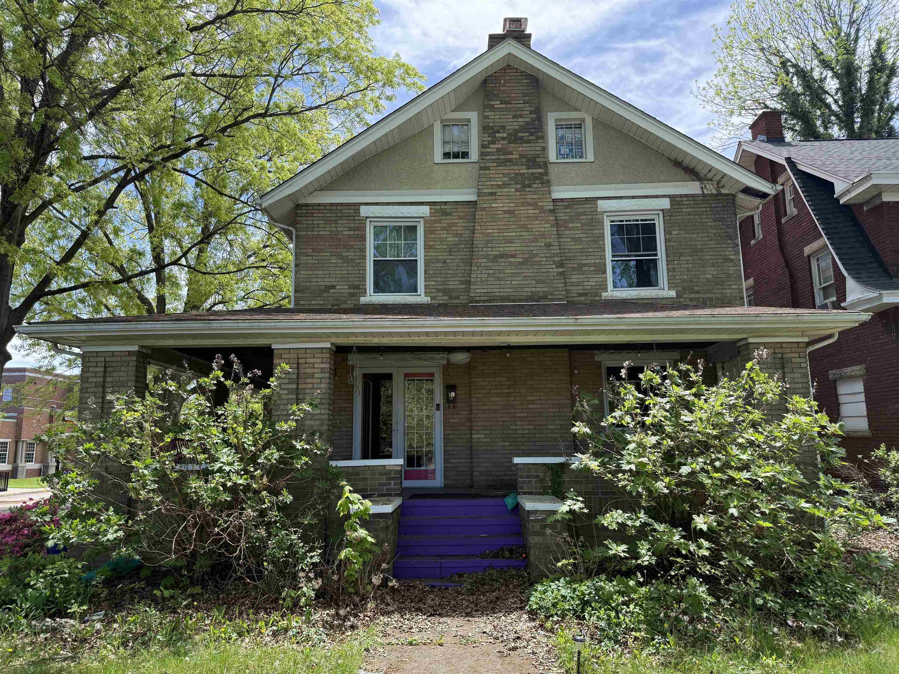Property Photo: 149 9th Ave WV 25701
