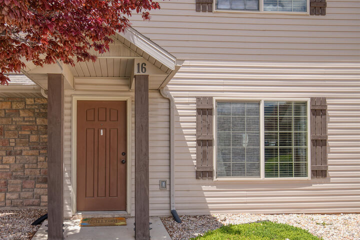 Property Photo:  370 W 1425 N #16  UT 84721 