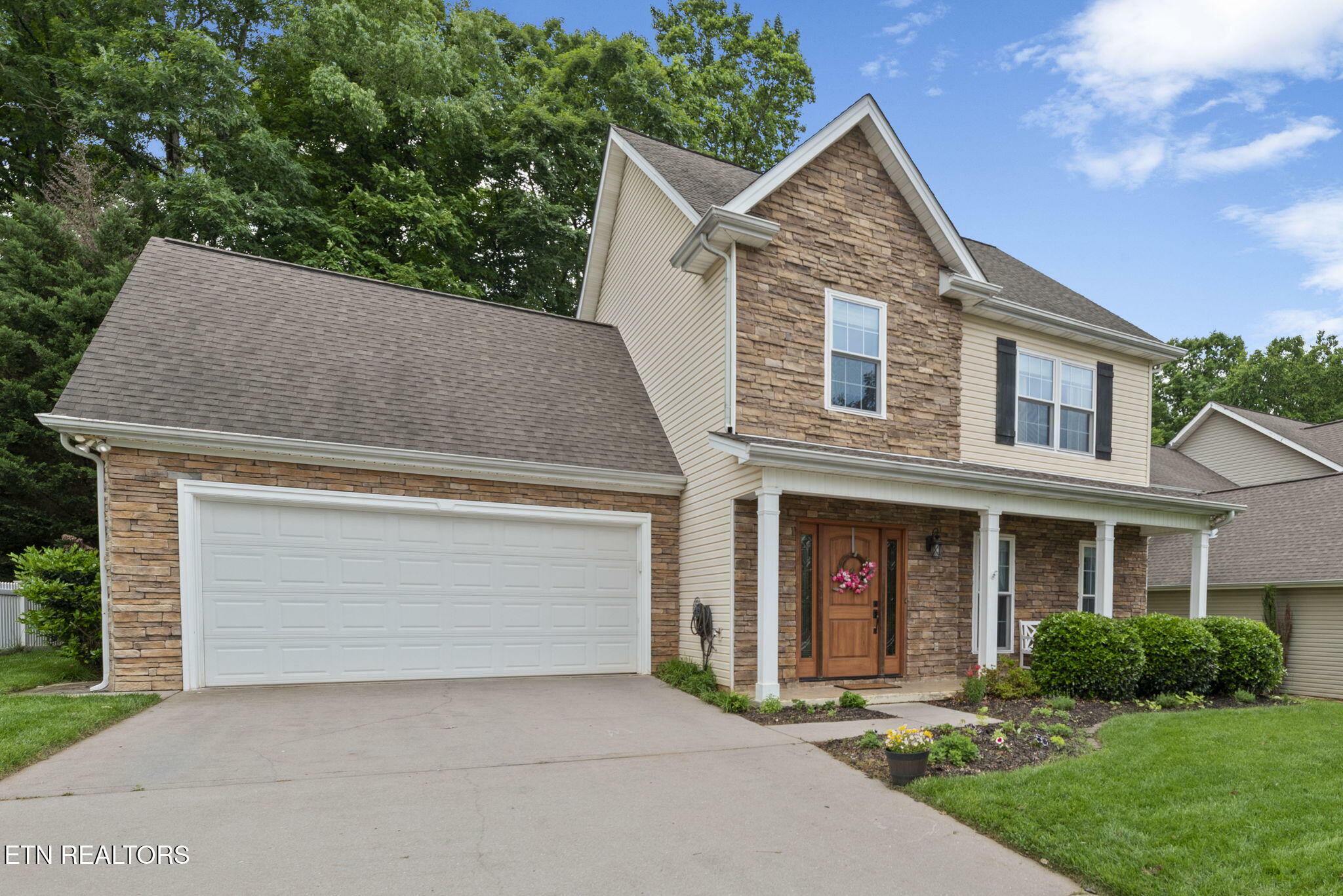 Property Photo: 717 Briar Way TN 37923